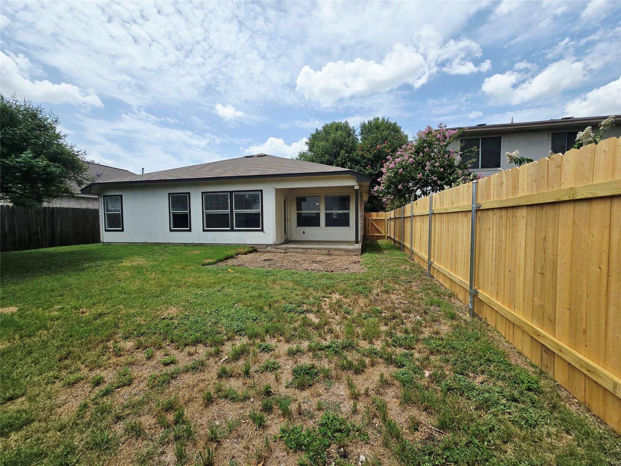 707 Johnny Bench, Round Rock, TX 78665