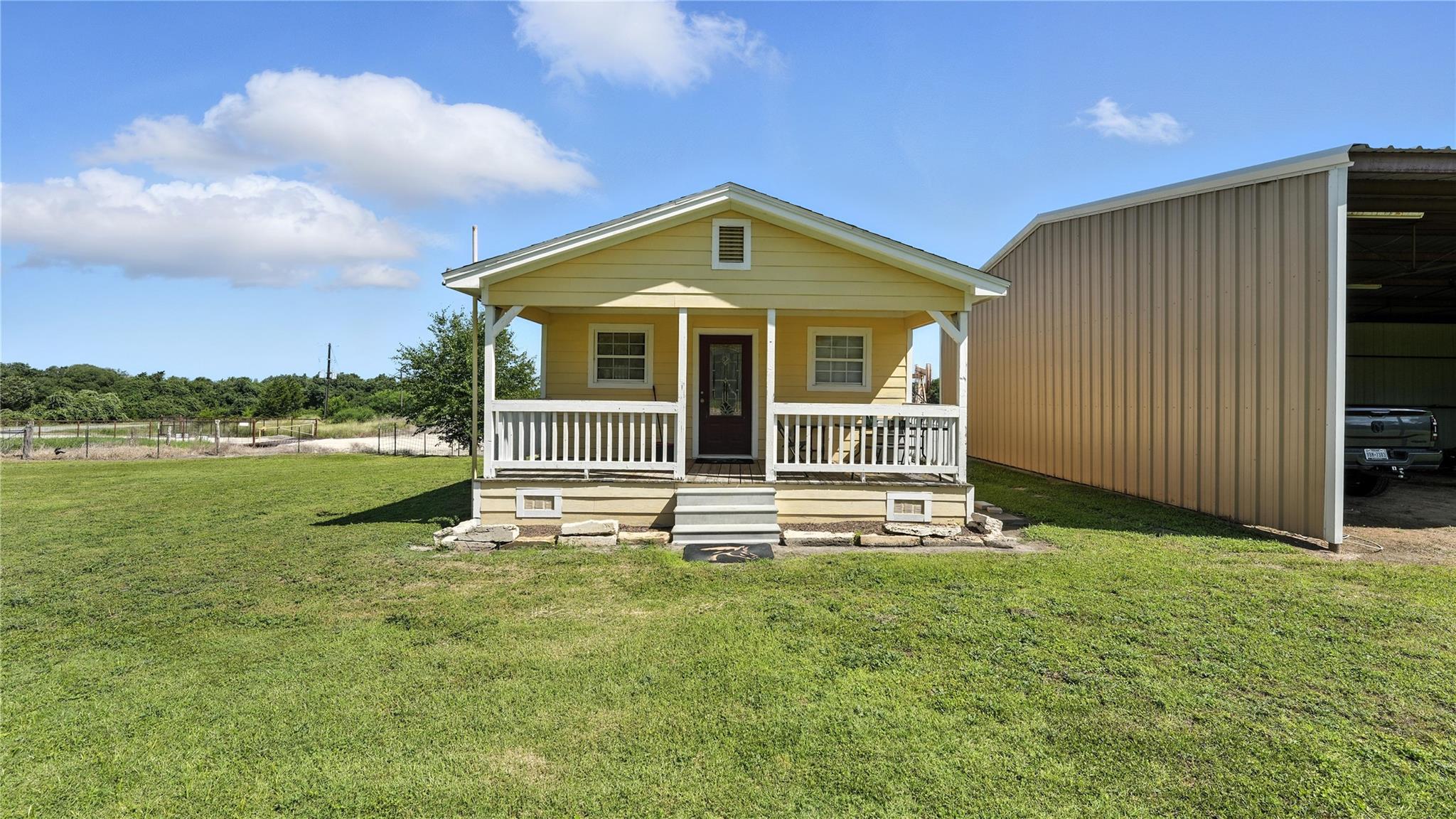 2410 FM 1680, Moulton, TX 78941