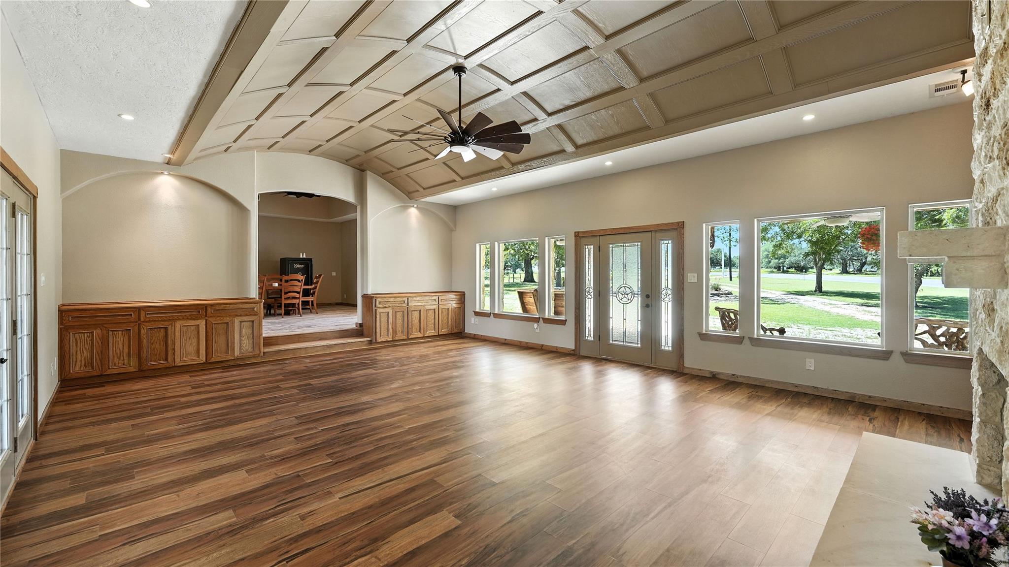 2410 FM 1680, Moulton, TX 78941