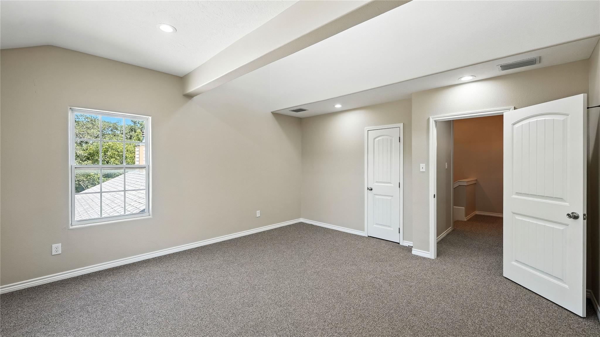 2410 FM 1680, Moulton, TX 78941