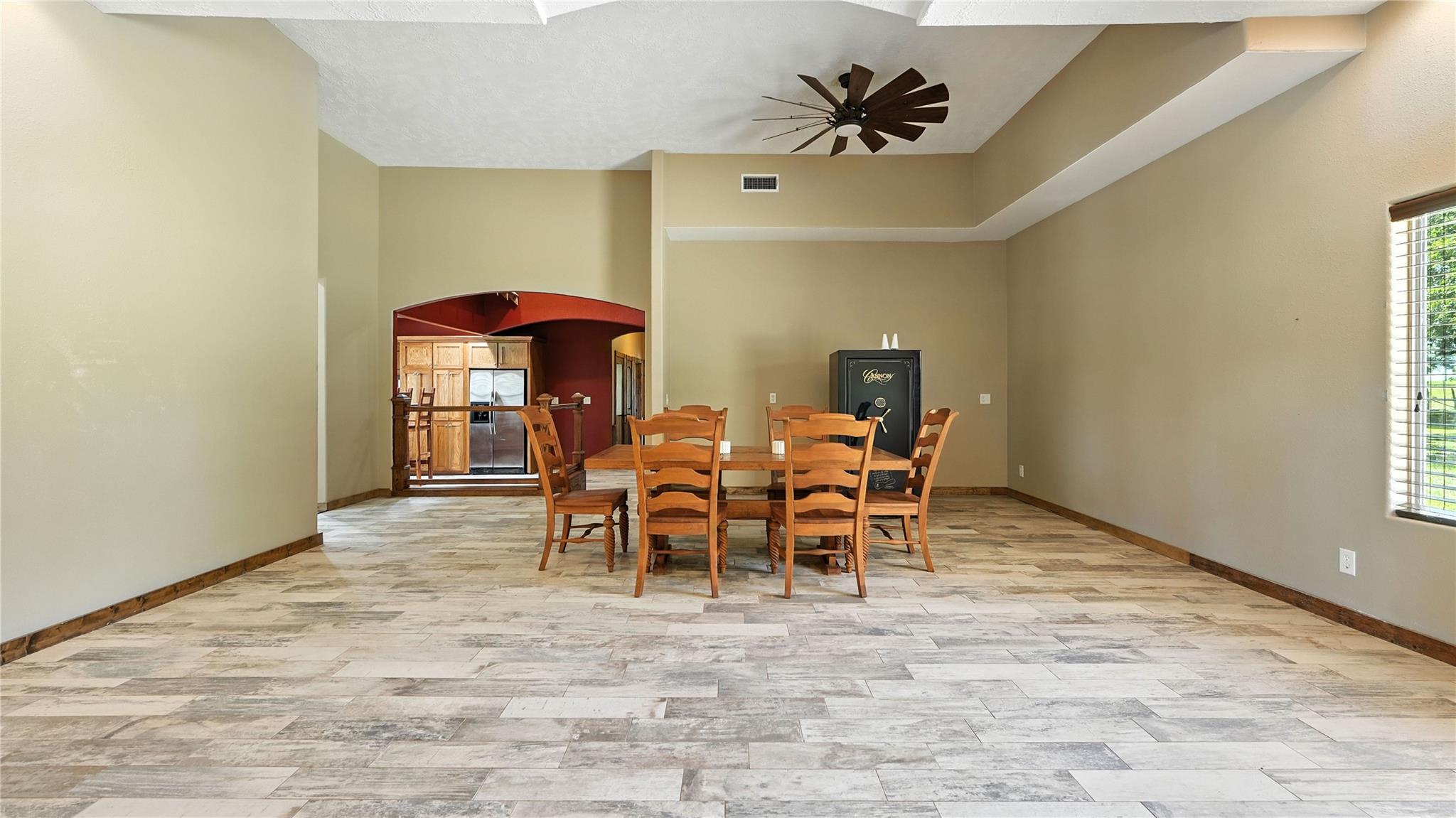 2410 FM 1680, Moulton, TX 78941