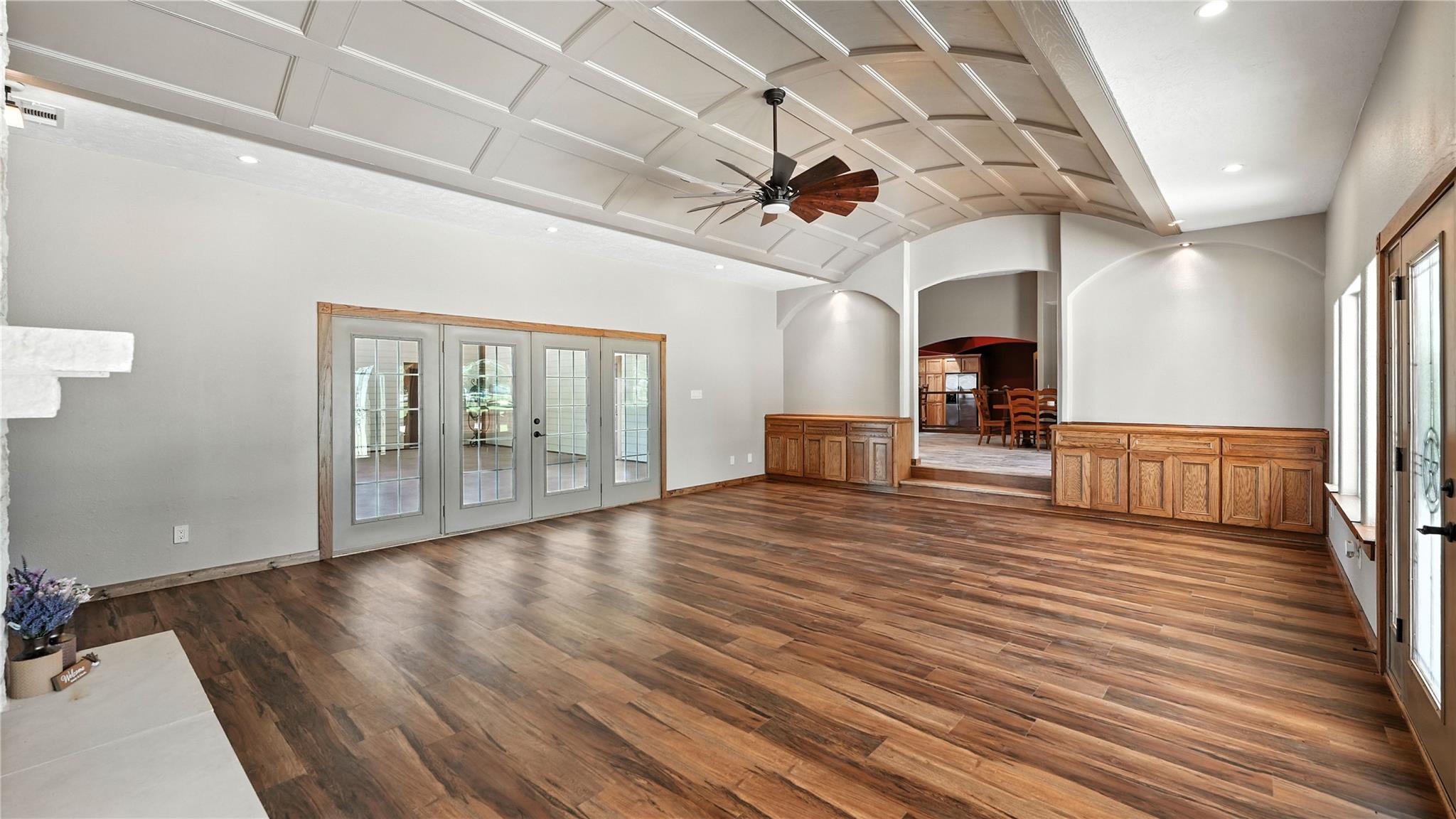 2410 FM 1680, Moulton, TX 78941