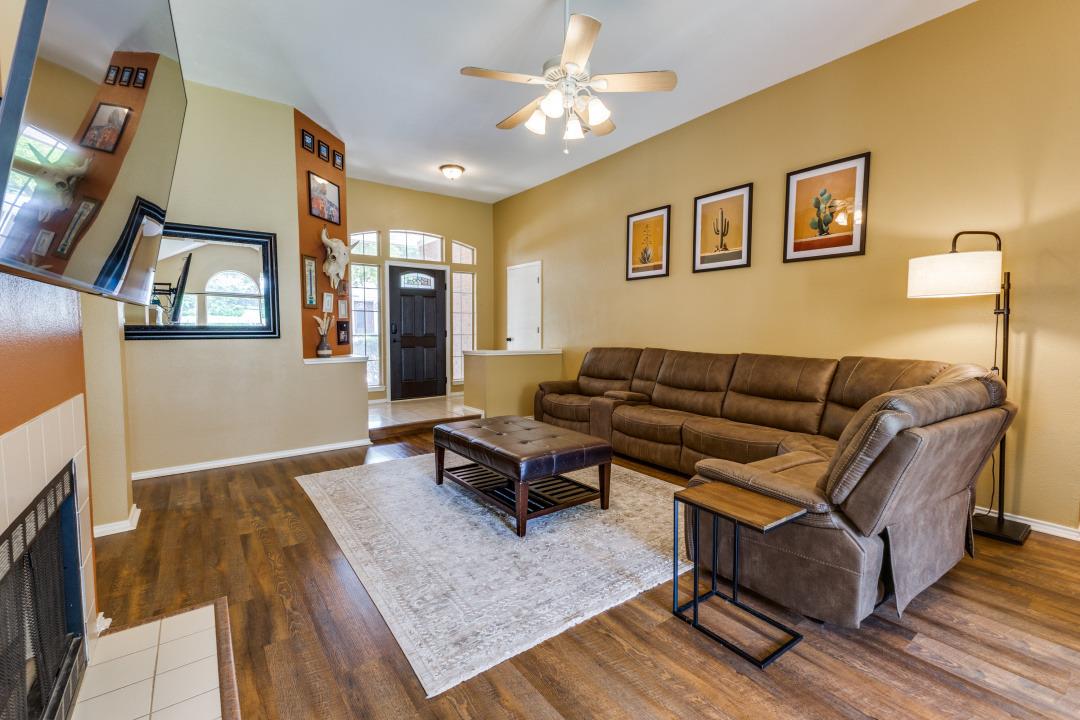 6614 Bramber Ln, Austin, TX 78754