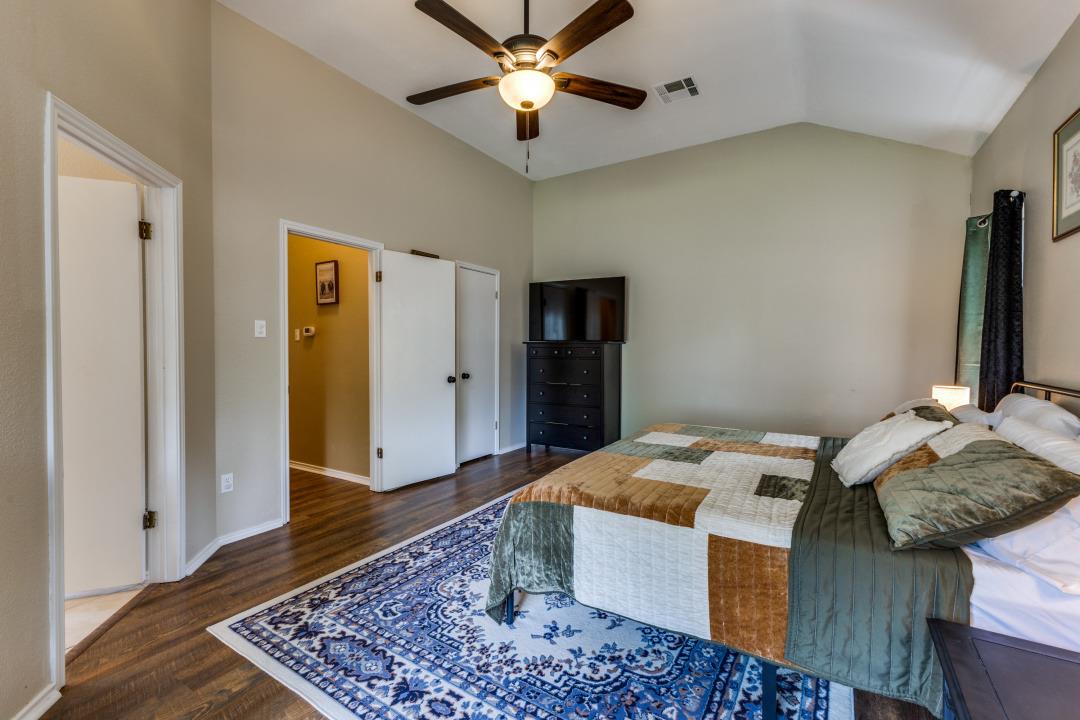 6614 Bramber Ln, Austin, TX 78754
