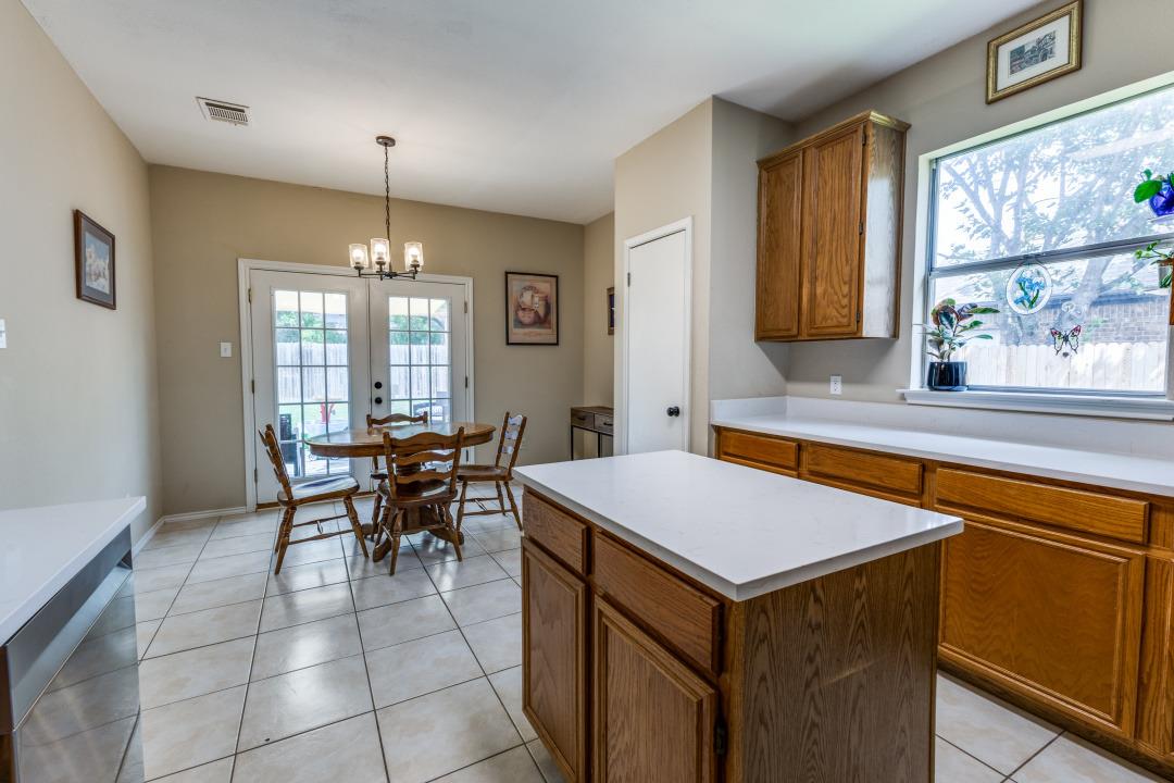 6614 Bramber Ln, Austin, TX 78754