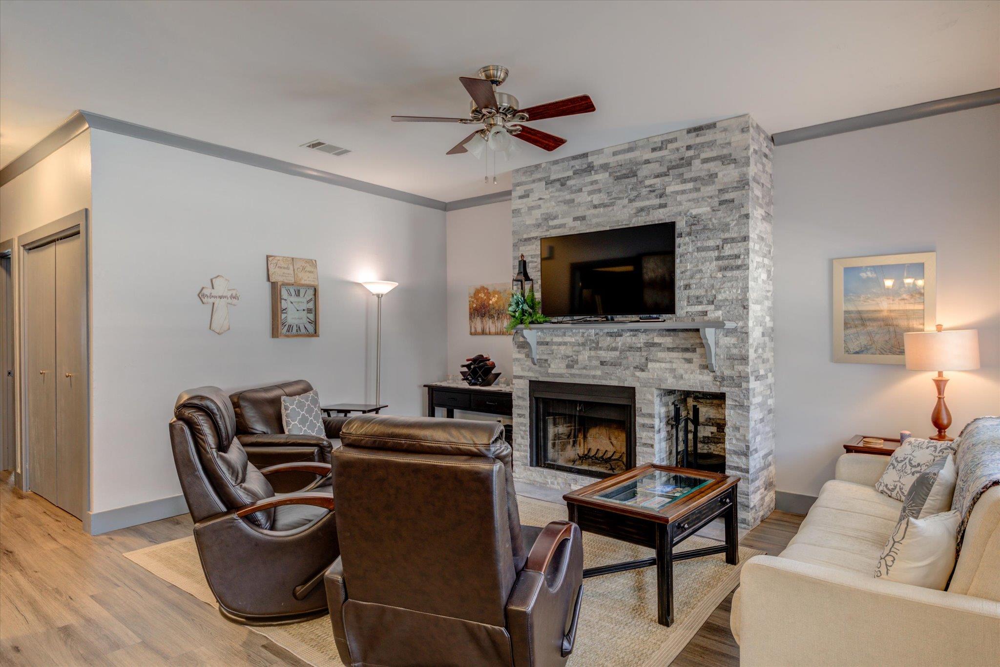 2508 Enfield Rd # 12, Austin, TX 78703