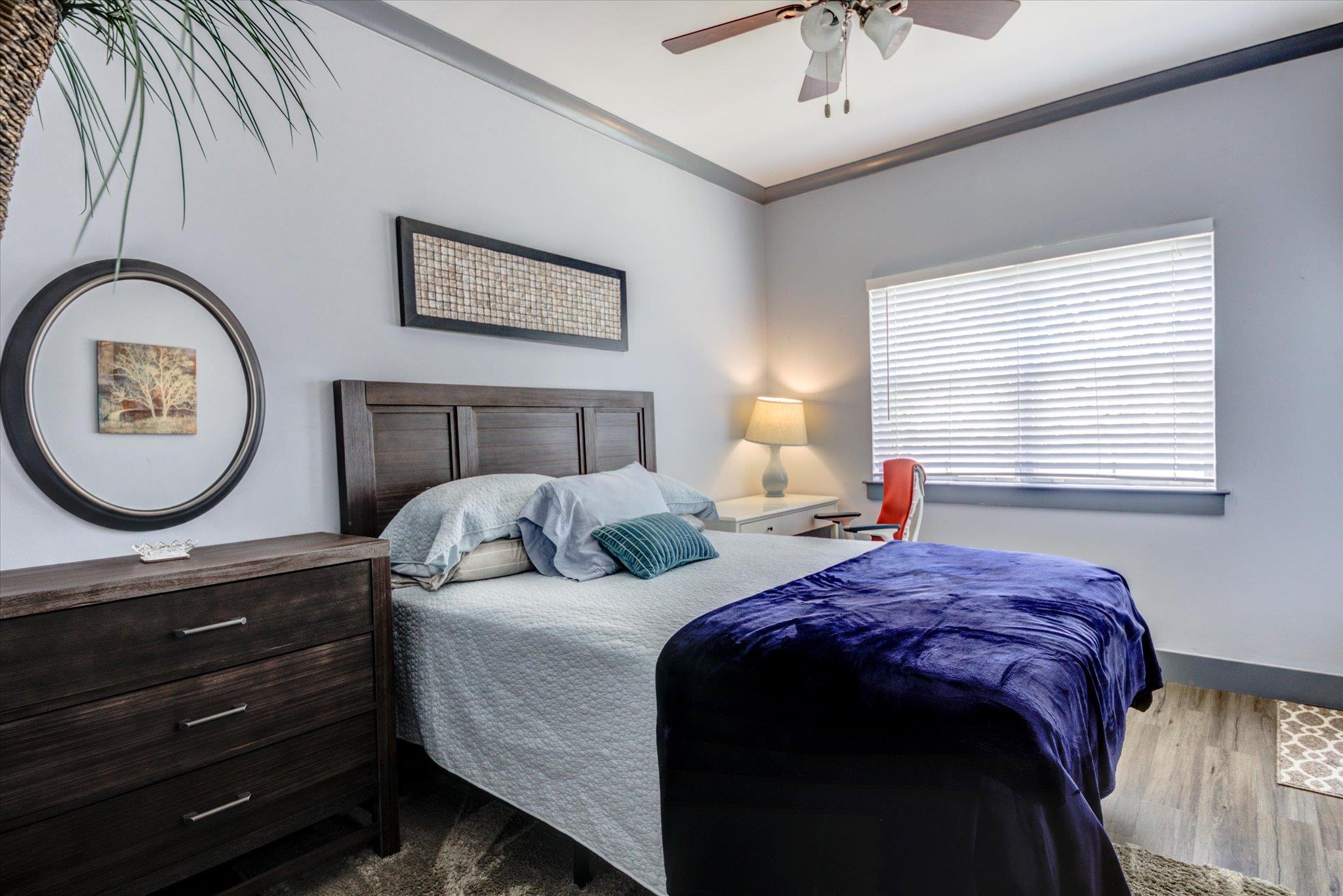 2508 Enfield Rd # 12, Austin, TX 78703