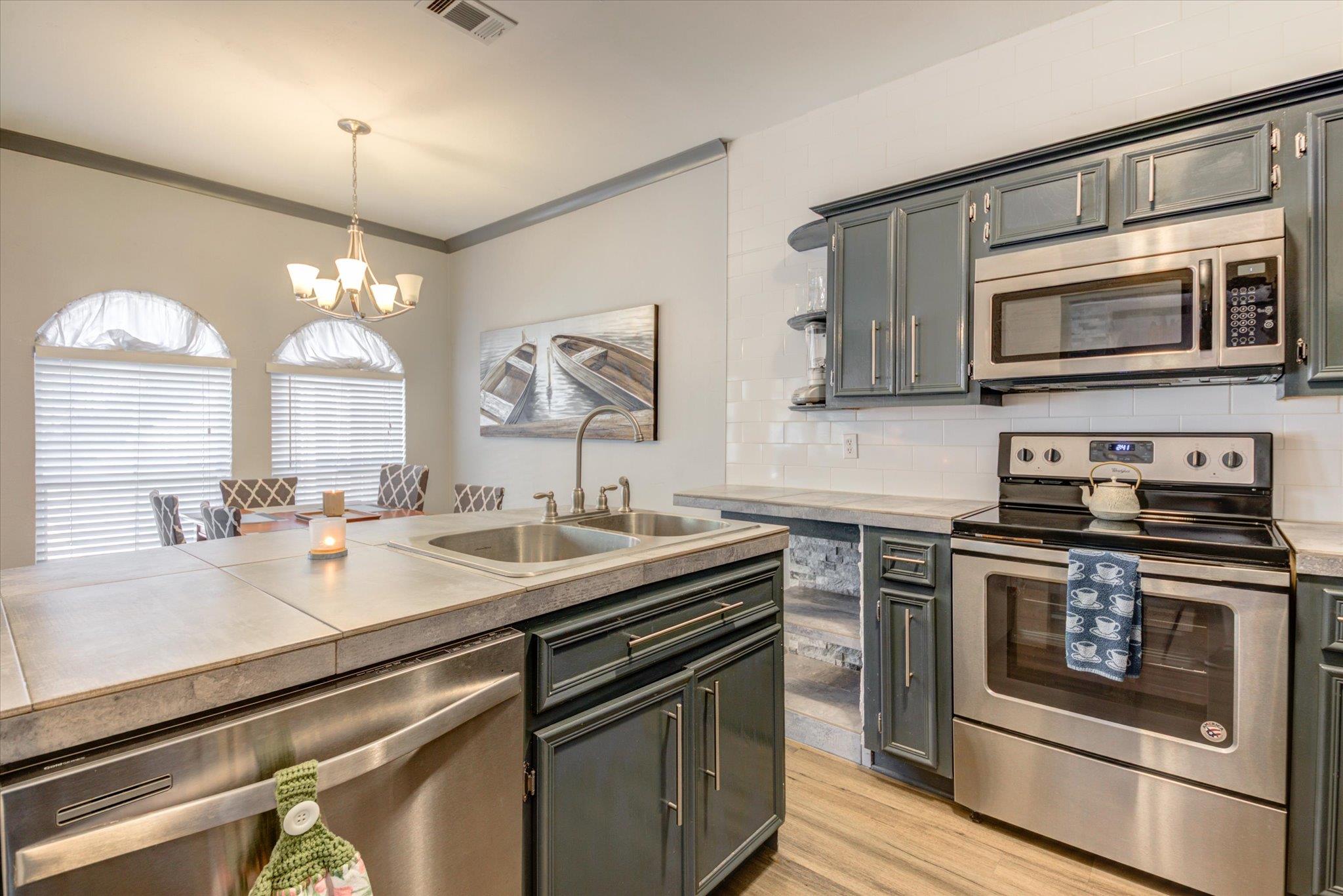 2508 Enfield Rd # 12, Austin, TX 78703