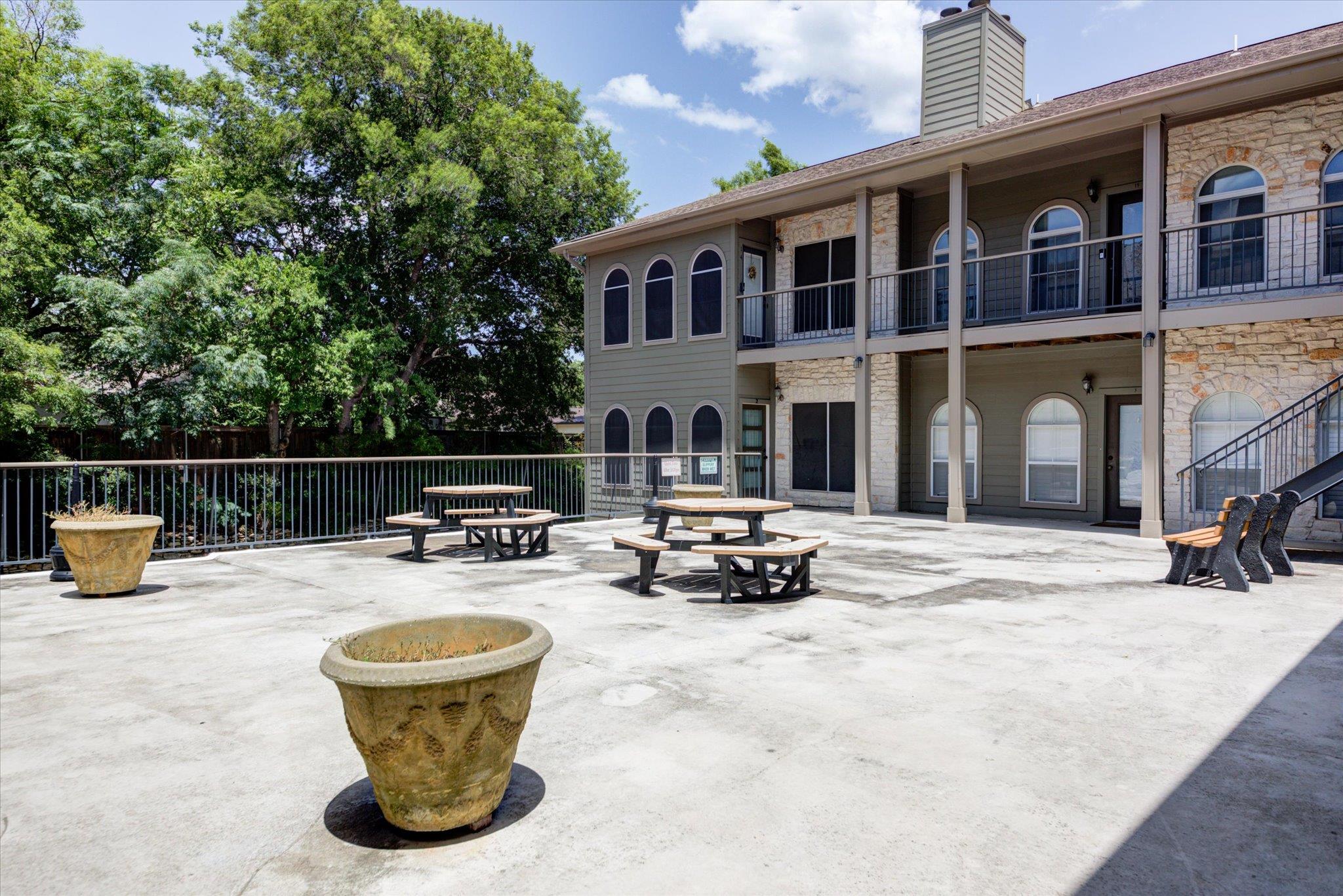 2508 Enfield Rd # 12, Austin, TX 78703