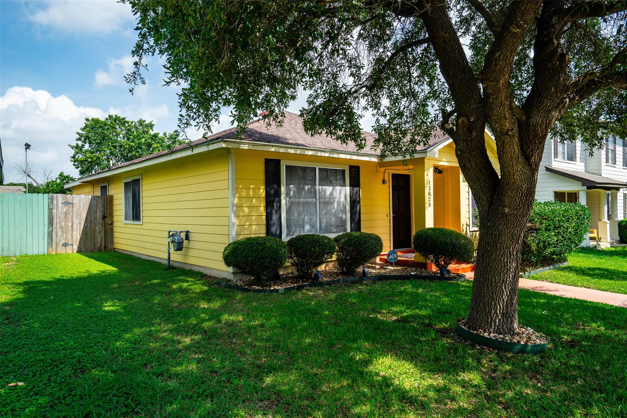 13828 Spring Heath Rd, Pflugerville, TX 78660