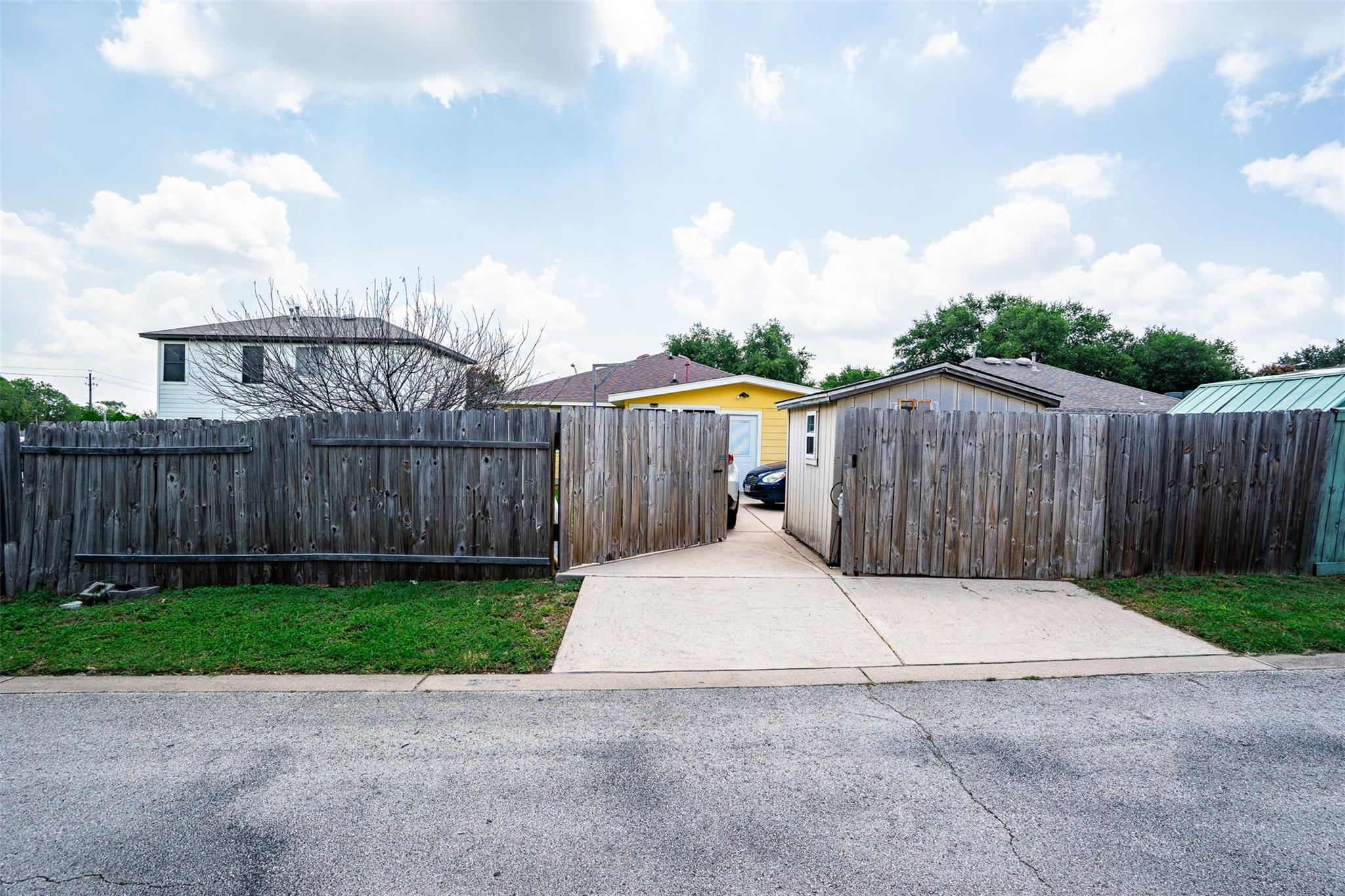 13828 Spring Heath Rd, Pflugerville, TX 78660