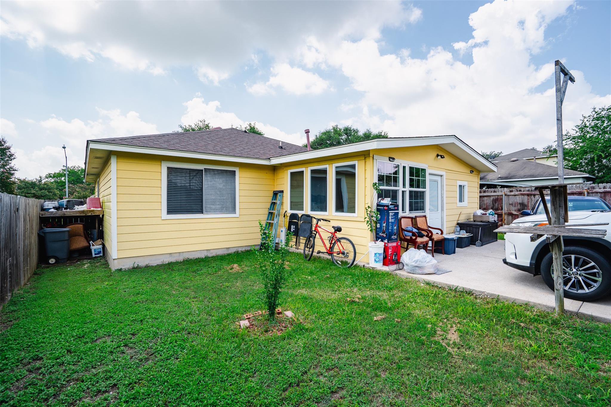 13828 Spring Heath Rd, Pflugerville, TX 78660