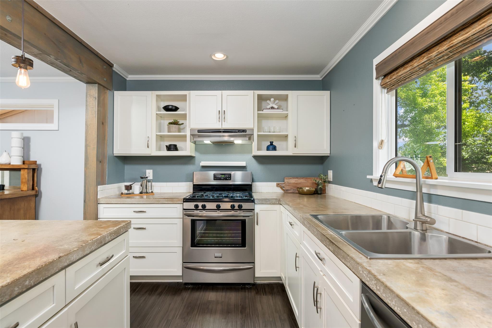 3207 Harpers Ferry Ln, Austin, TX 78745
