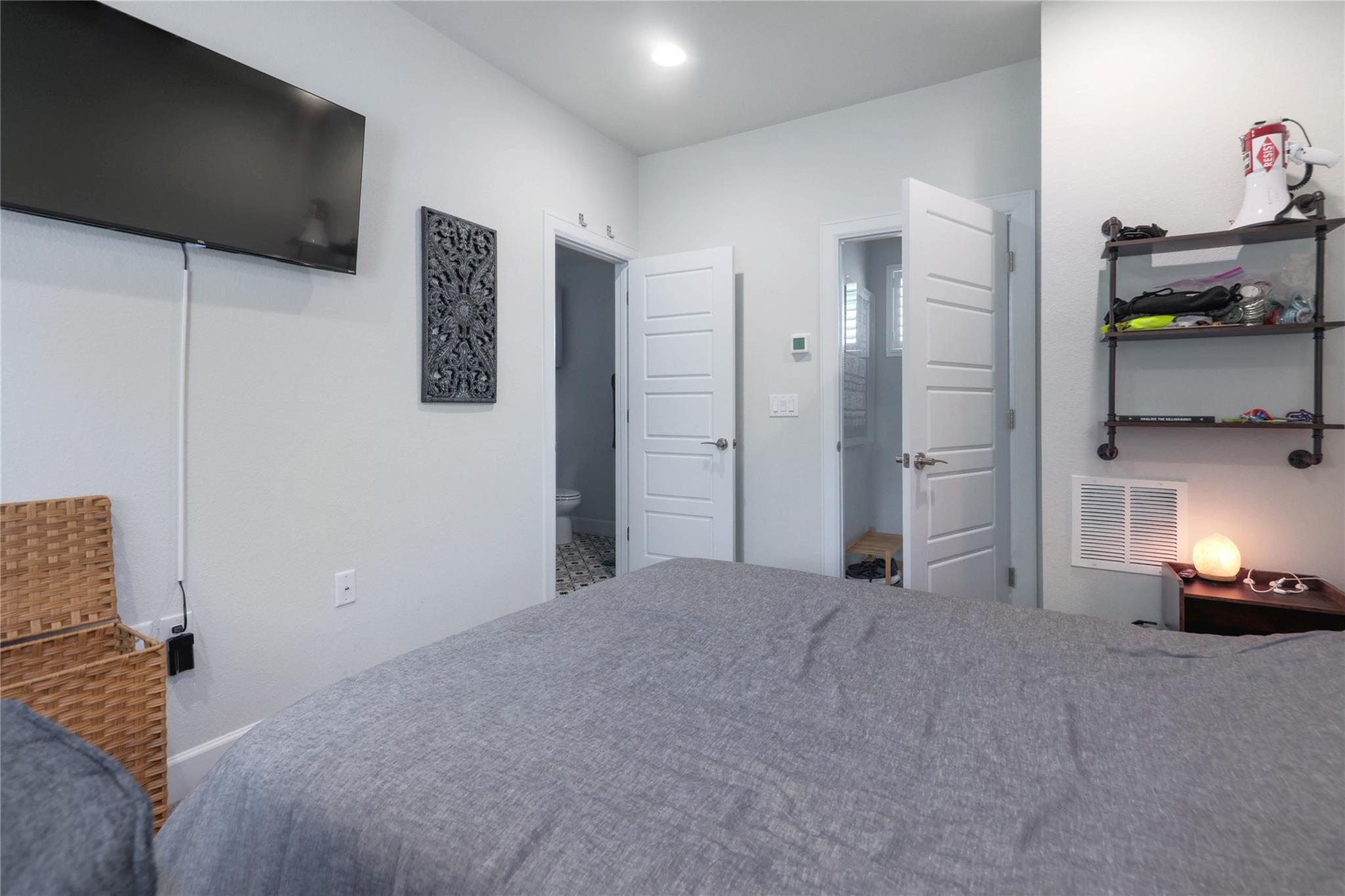 2305 Shamrock Avenue Ave # 2, Austin, TX 78757