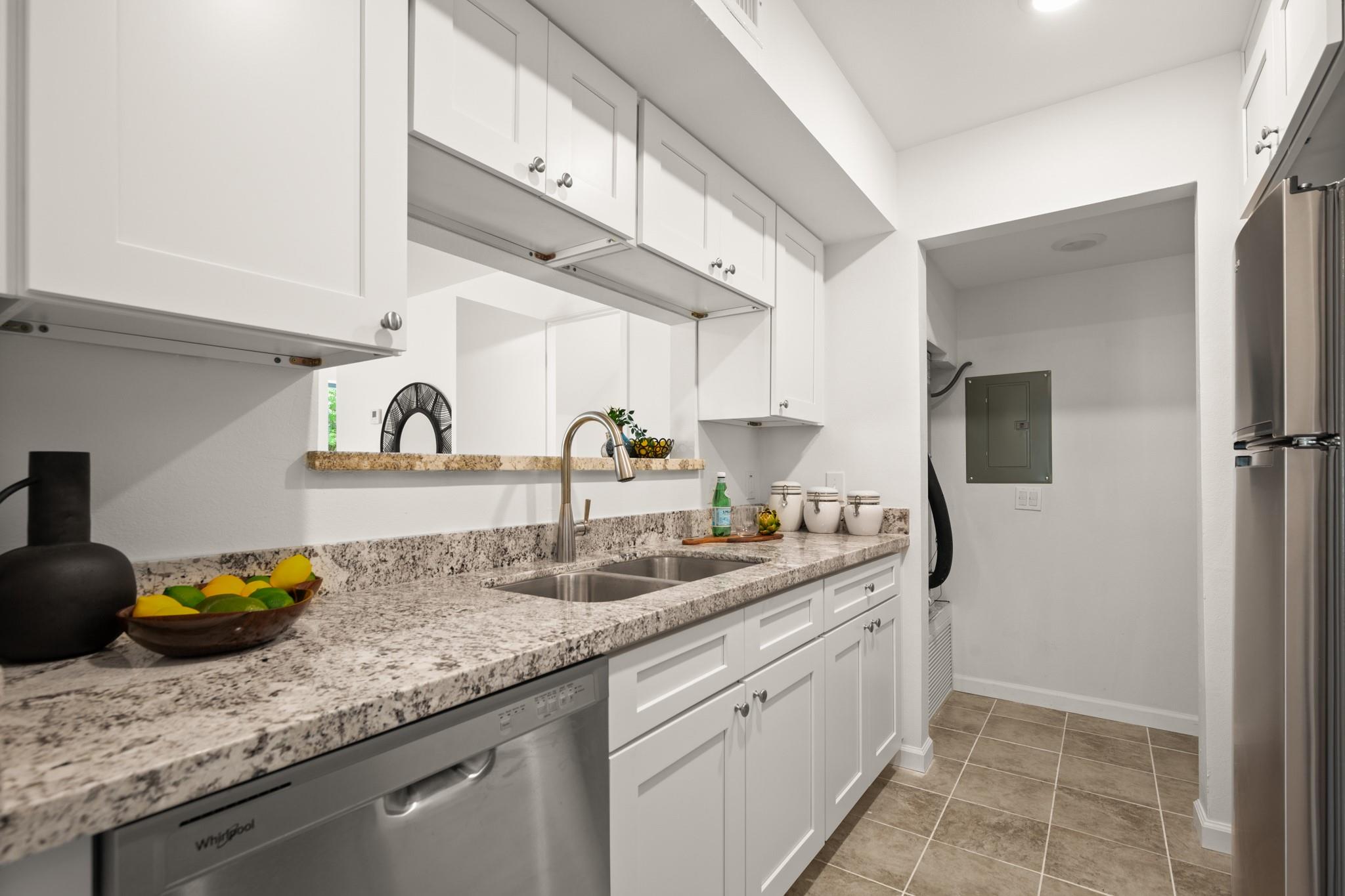 6718 SILVERMINE Dr # 802, Austin, TX 78736