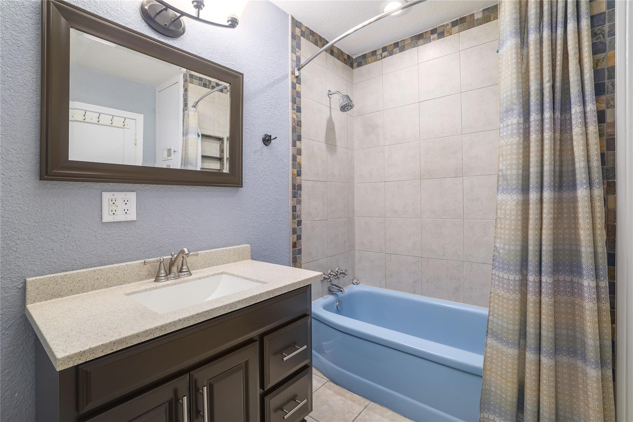 305 Sunset Dr, Round Rock, TX 78664