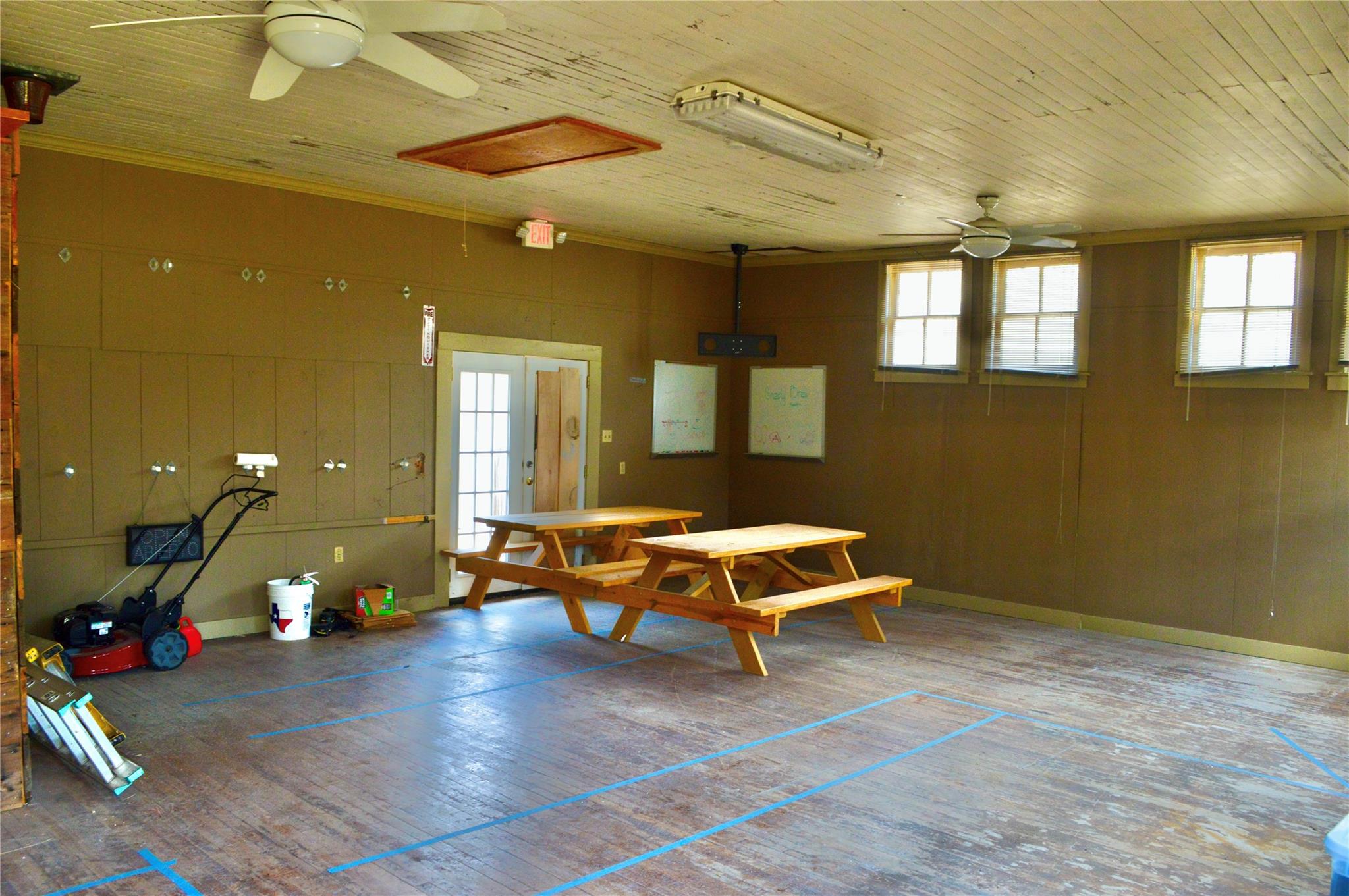 303 W Broade St, Leander, TX 78641