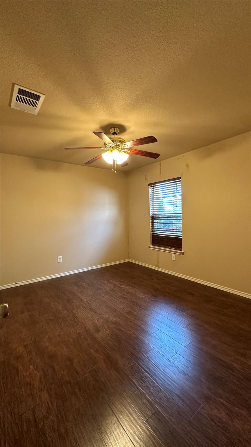 13105 Lofton Cliff Dr, Del Valle, TX 78617