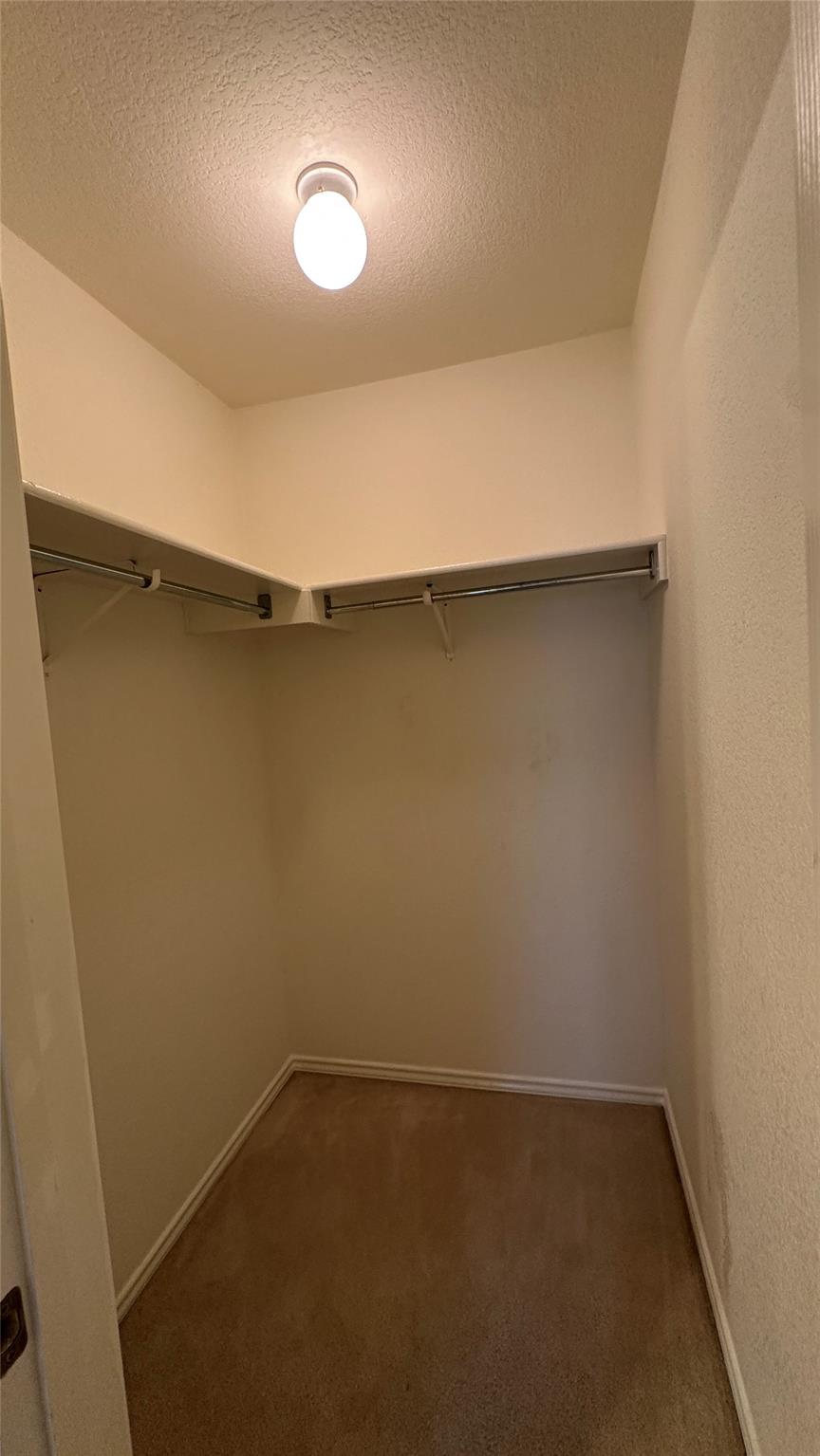 13105 Lofton Cliff Dr, Del Valle, TX 78617