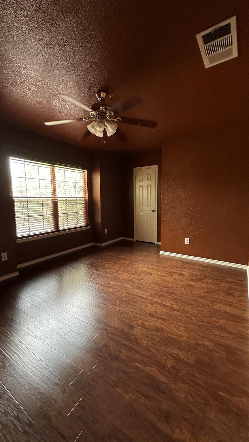 13105 Lofton Cliff Dr, Del Valle, TX 78617