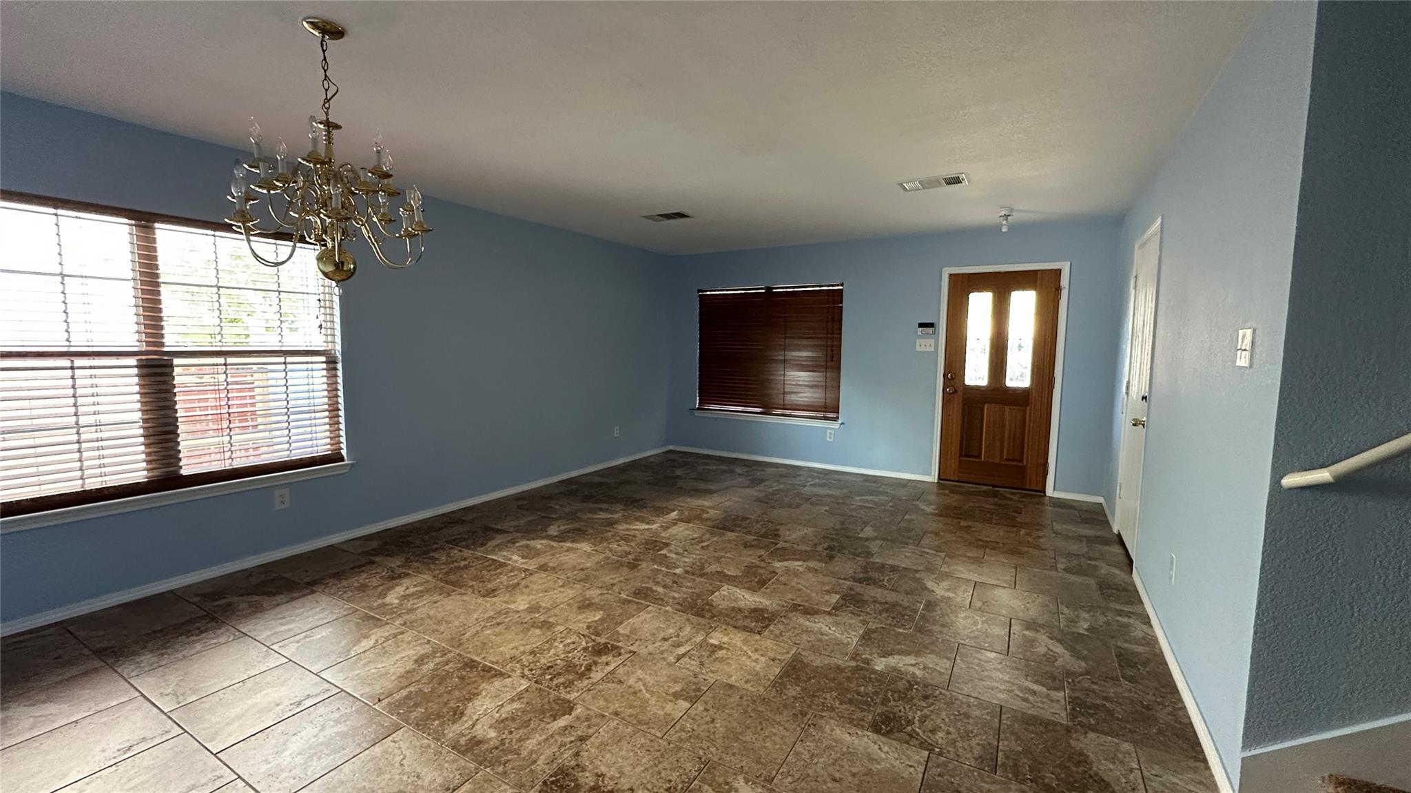 13105 Lofton Cliff Dr, Del Valle, TX 78617