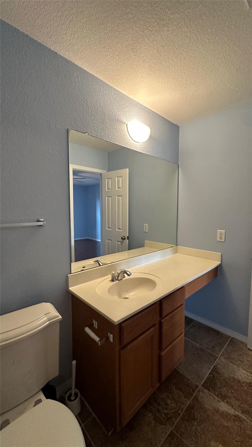 13105 Lofton Cliff Dr, Del Valle, TX 78617