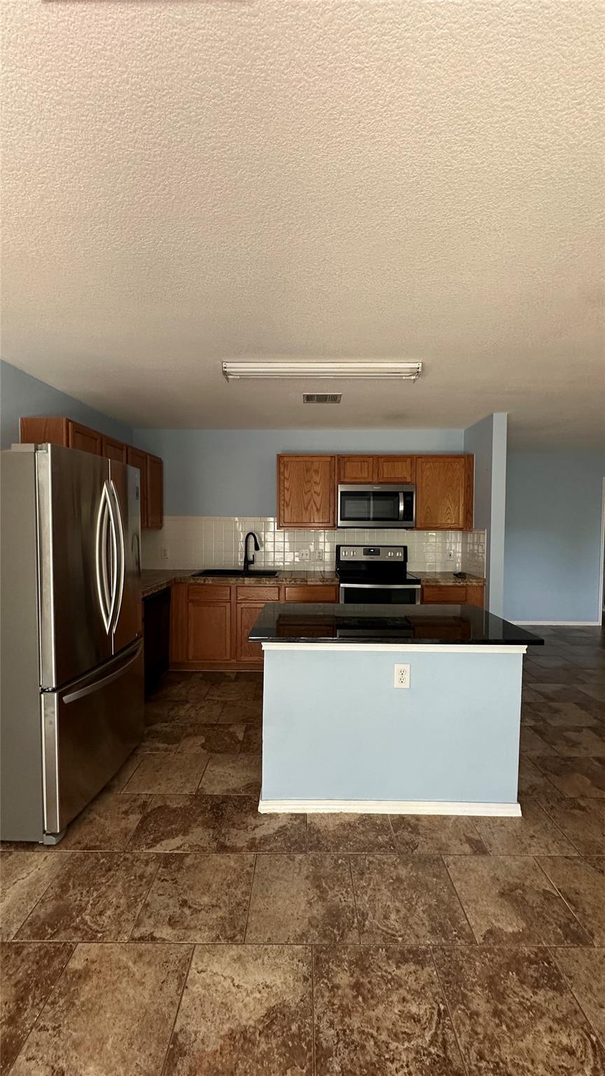 13105 Lofton Cliff Dr, Del Valle, TX 78617
