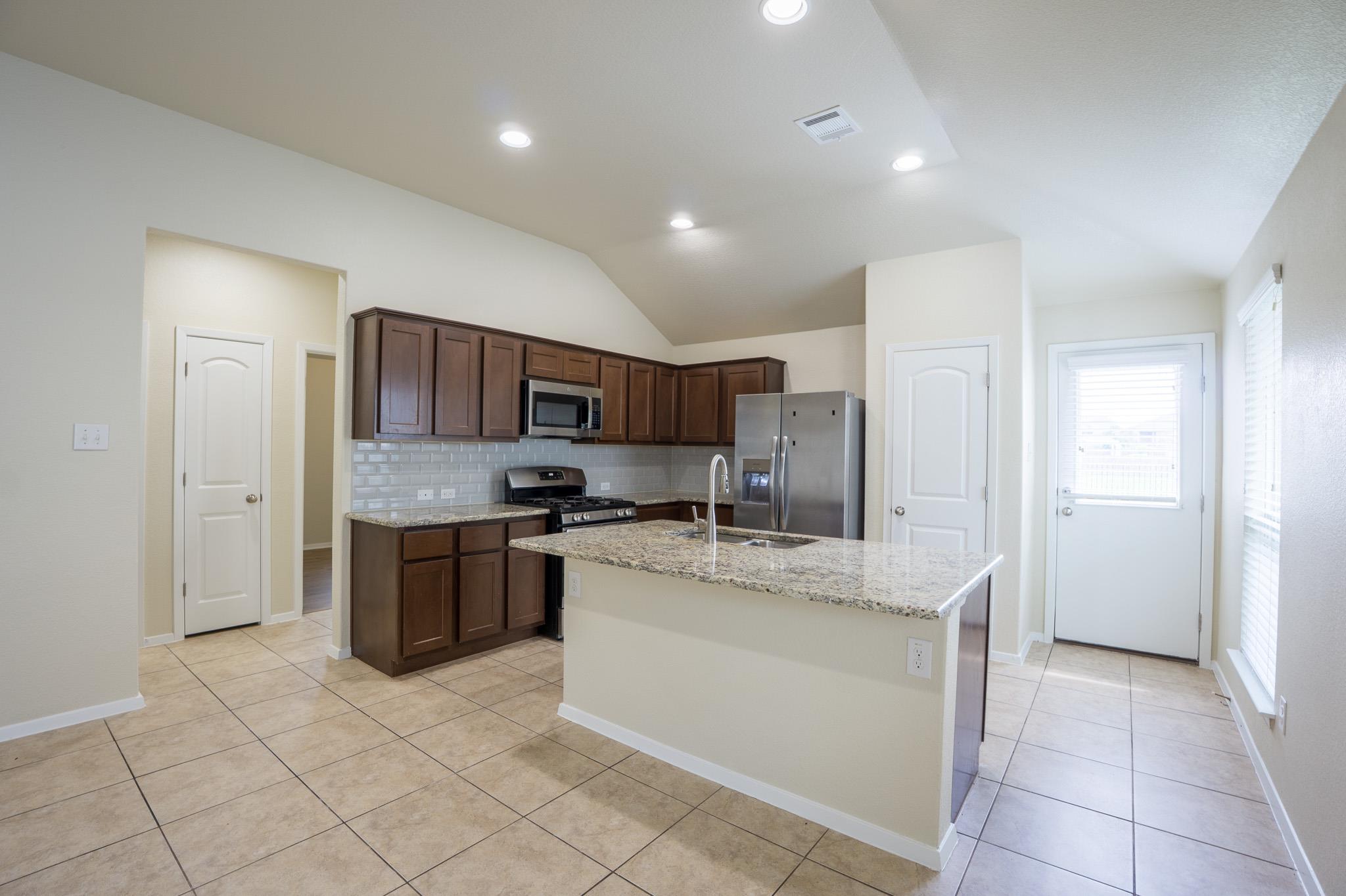 5865 Urbano Bnd, Round Rock, TX 78665