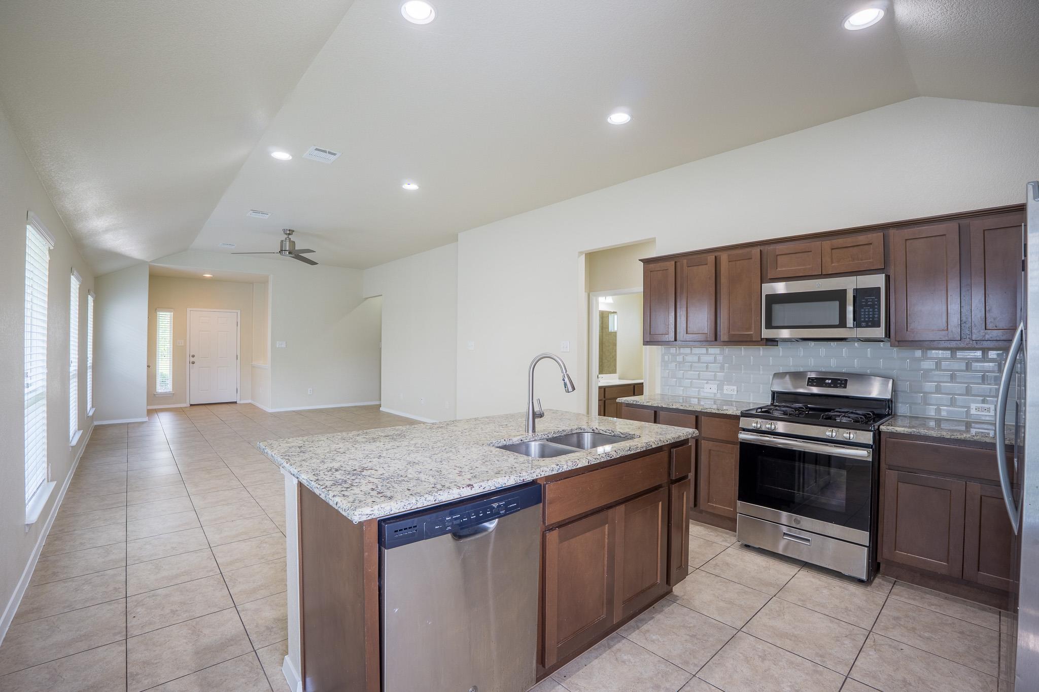 5865 Urbano Bnd, Round Rock, TX 78665