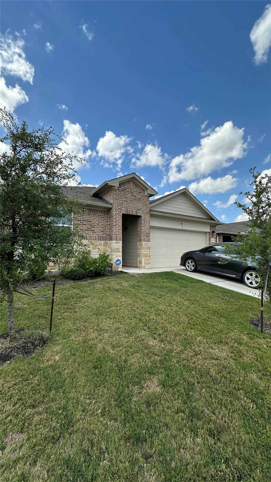 283 Carolina Buckthorn Dr, Kyle, TX 78640