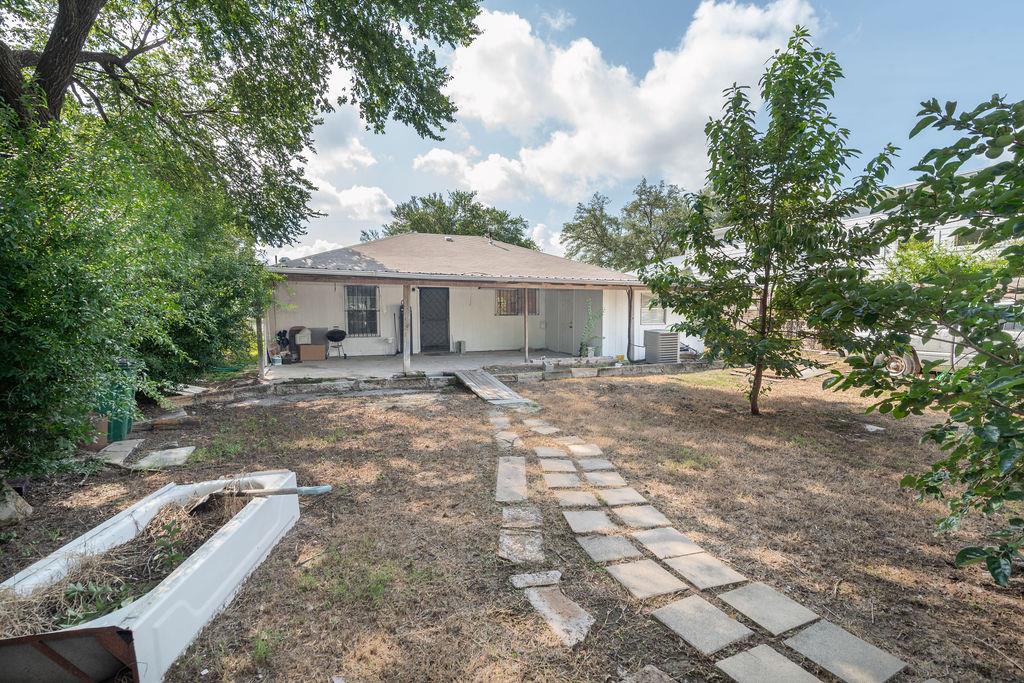 1106 Saucedo St, Austin, TX 78721