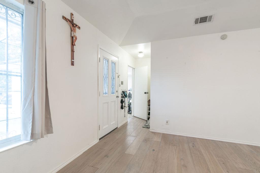 1106 Saucedo St, Austin, TX 78721