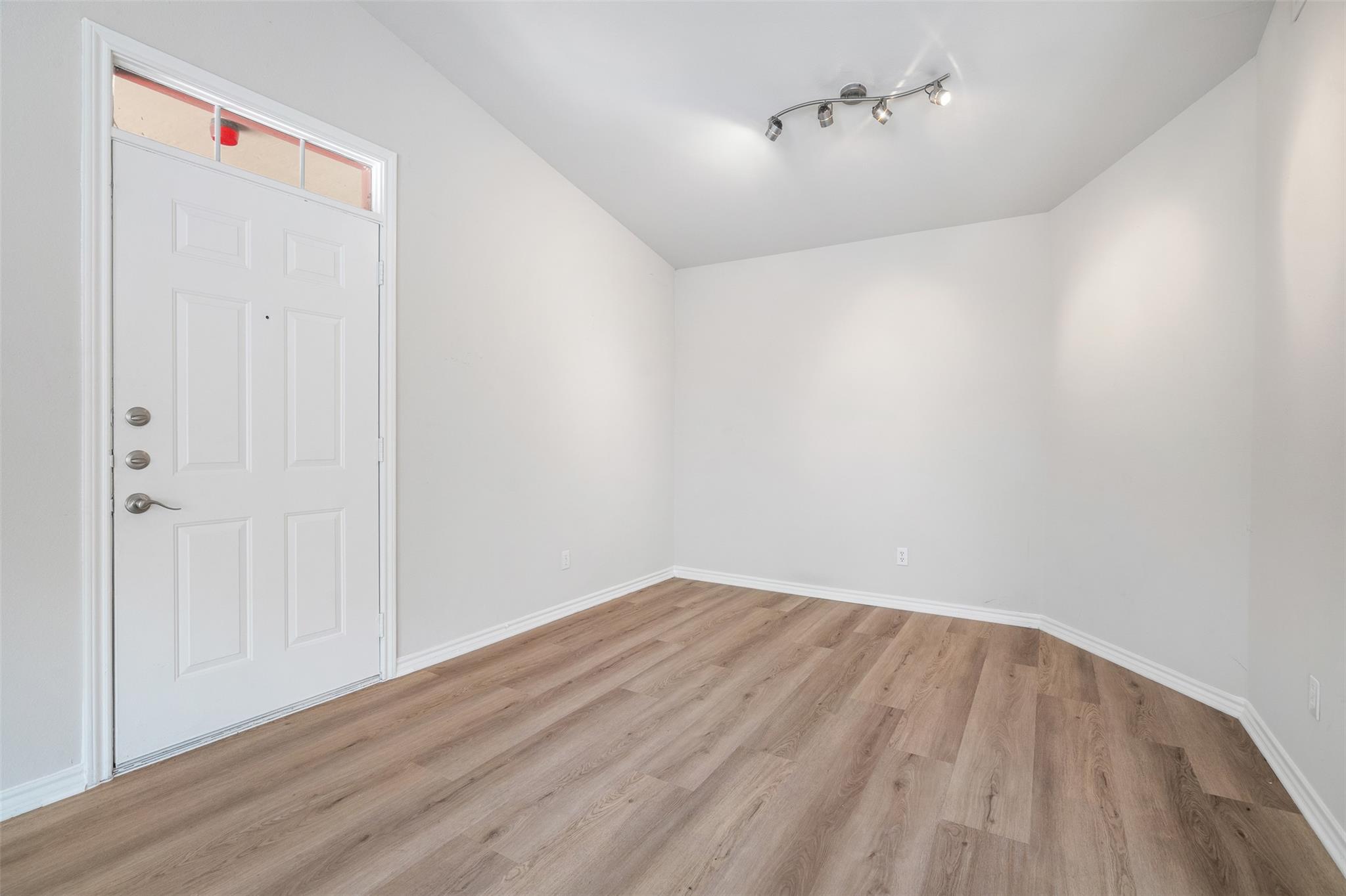 6804 N Capital Of TX # 524, Austin, TX 78731