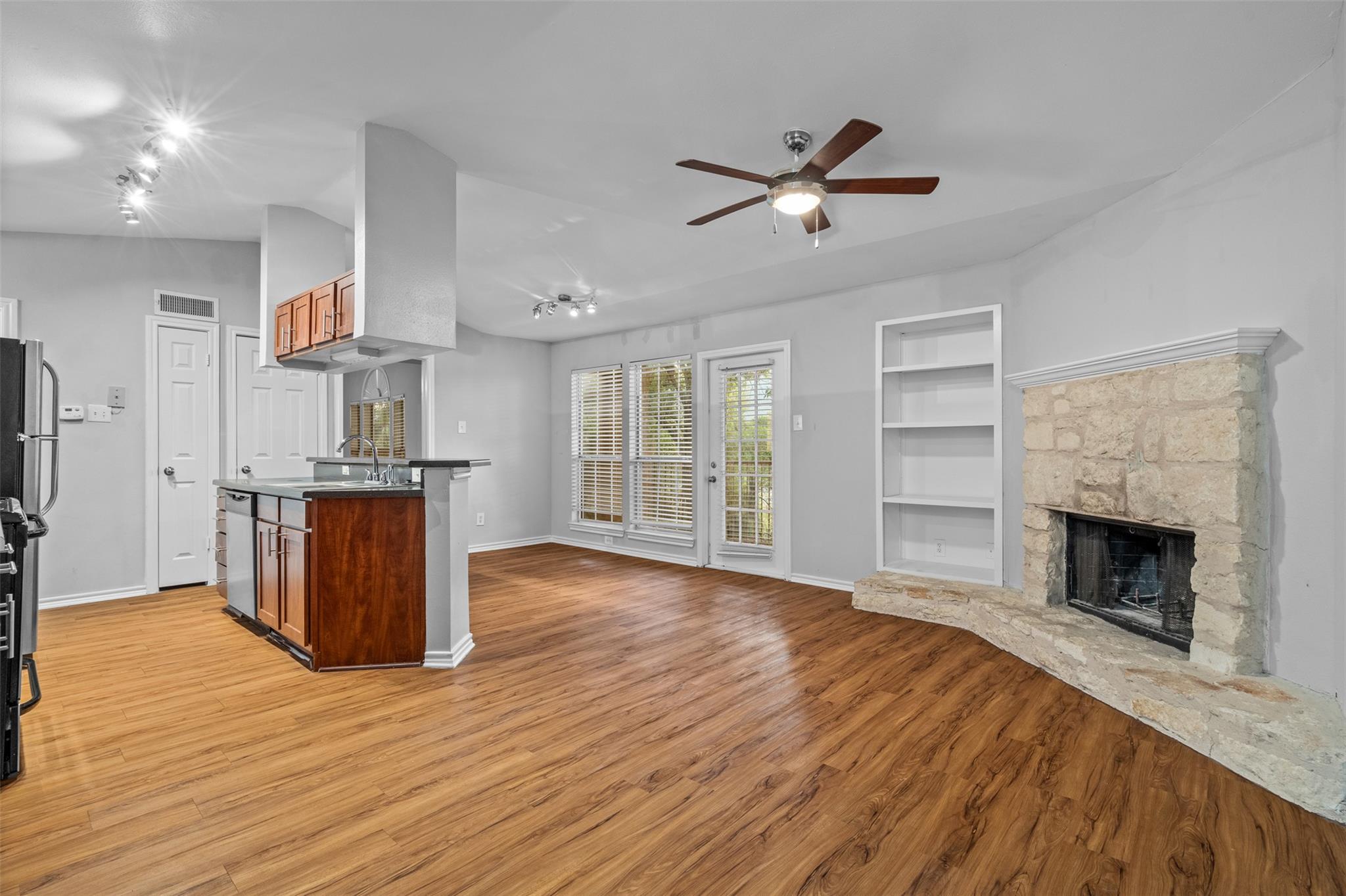6804 N Capital Of TX Hwy # 521, Austin, TX 78731