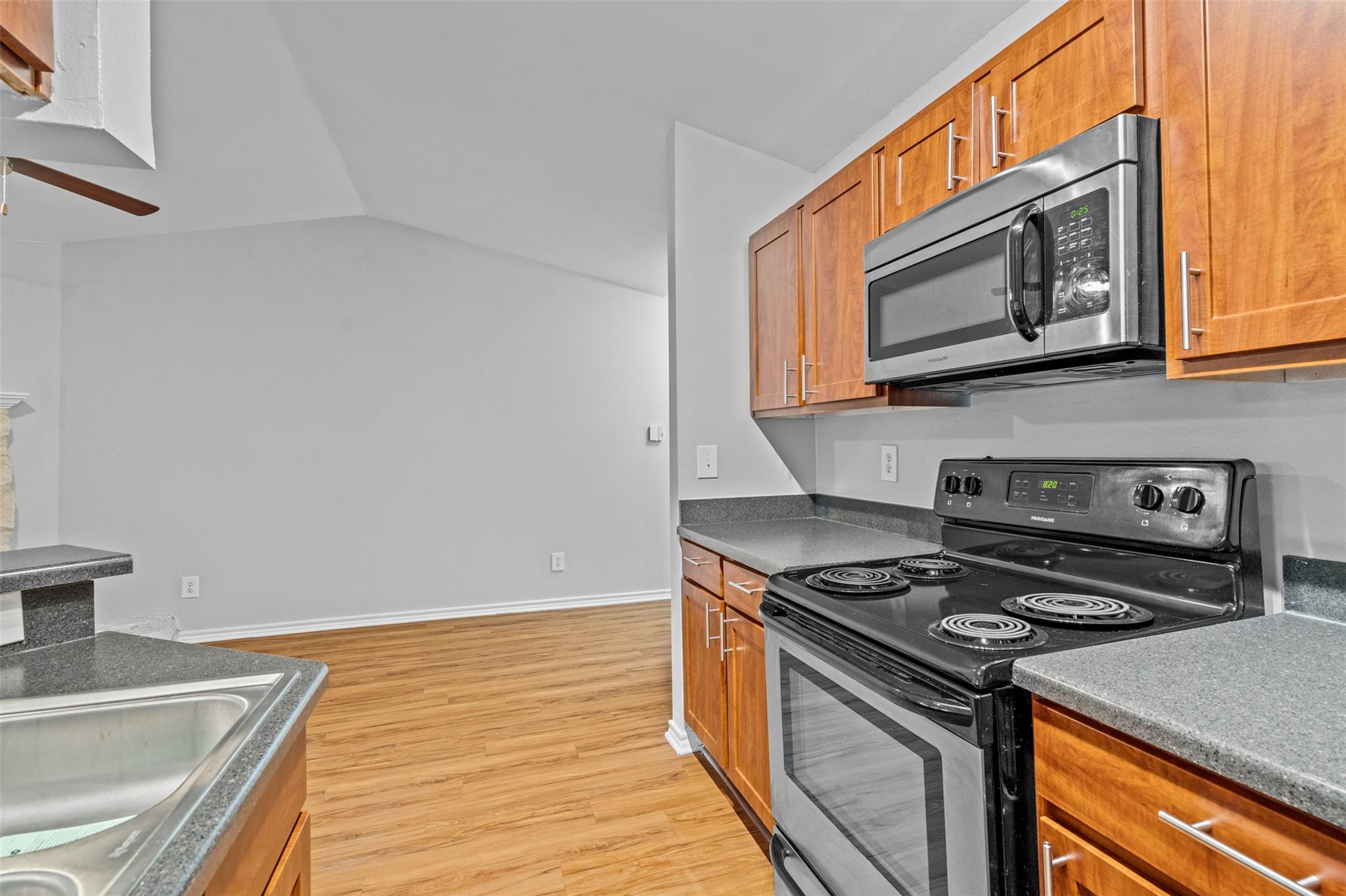 6804 N Capital Of TX Hwy # 521, Austin, TX 78731