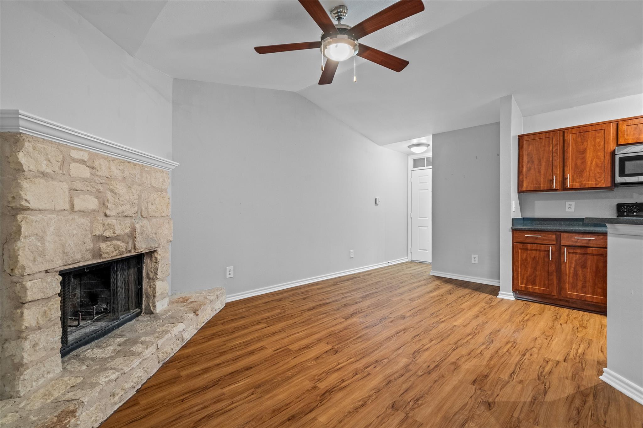 6804 N Capital Of TX Hwy # 521, Austin, TX 78731