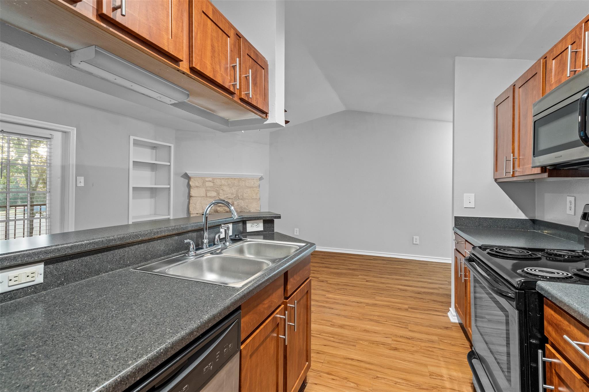 6804 N Capital Of TX Hwy # 521, Austin, TX 78731