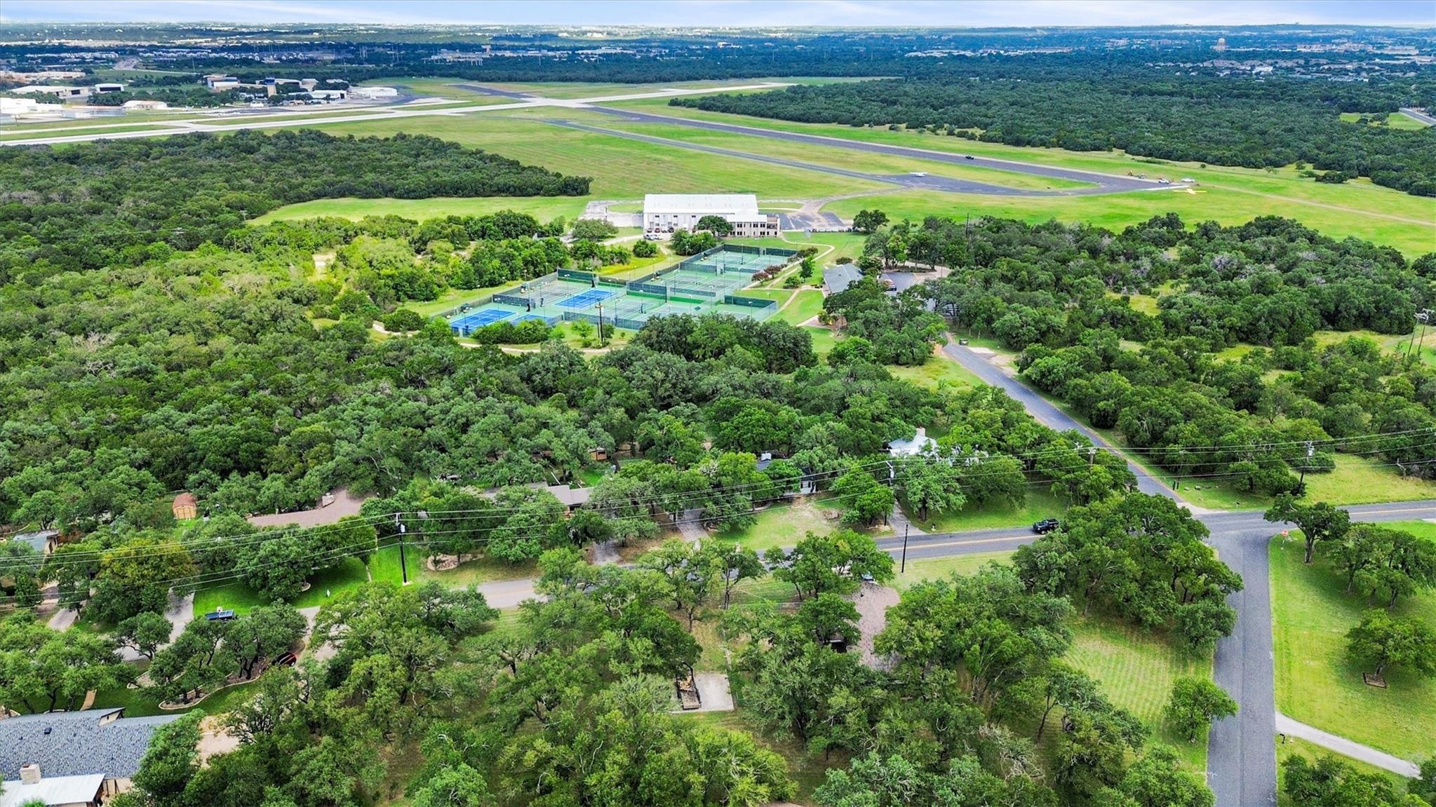 4001 Granada Dr, Georgetown, TX 78628