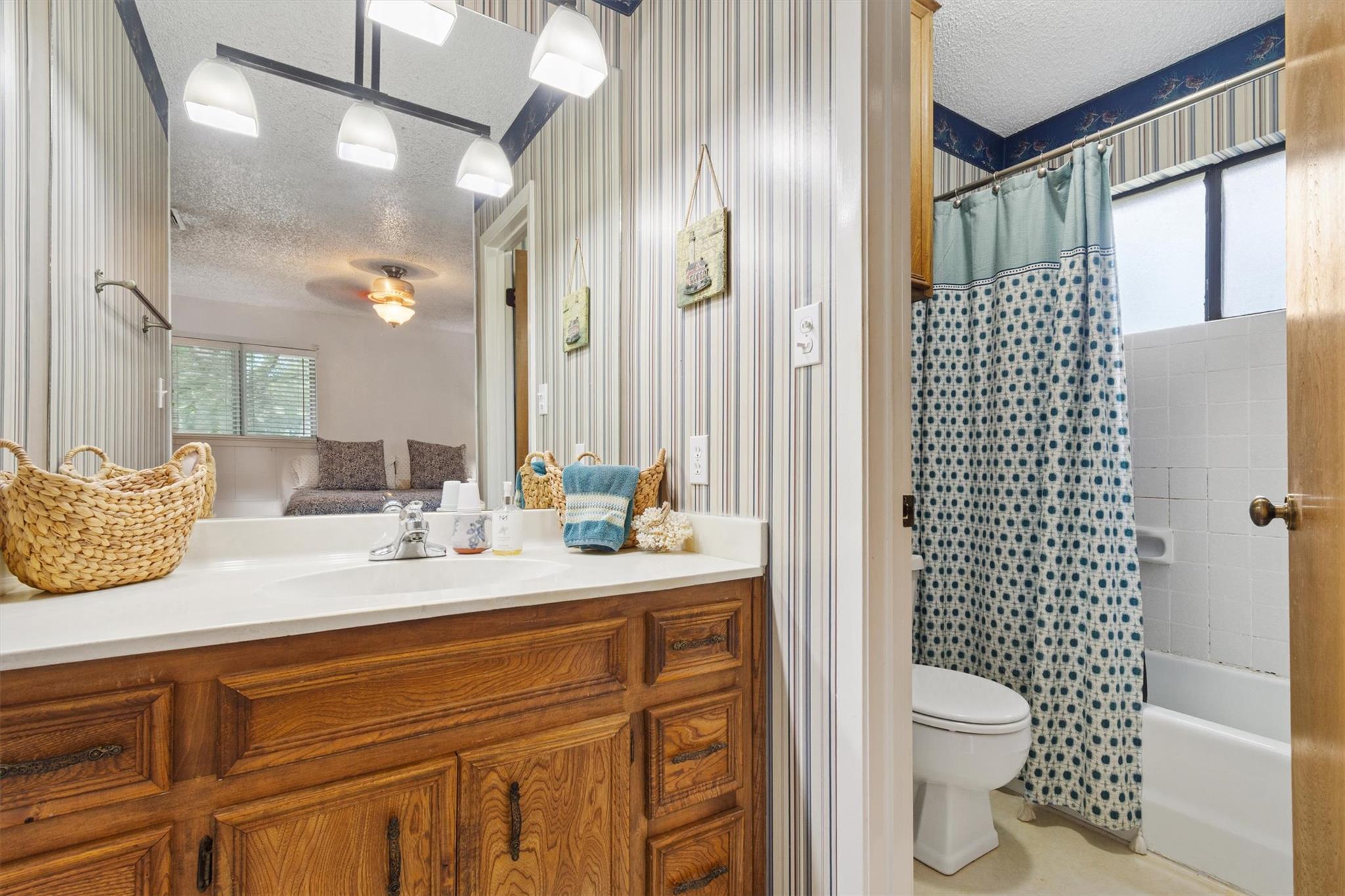 4001 Granada Dr, Georgetown, TX 78628