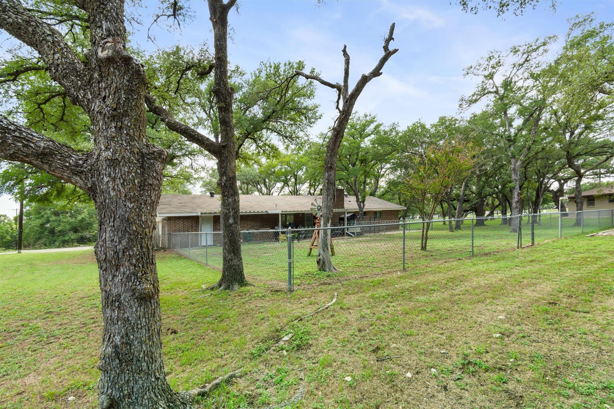 4001 Granada Dr, Georgetown, TX 78628