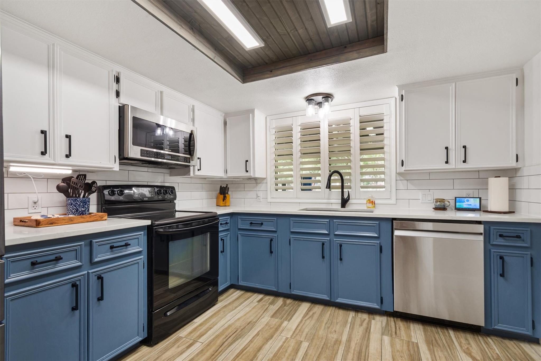 4001 Granada Dr, Georgetown, TX 78628