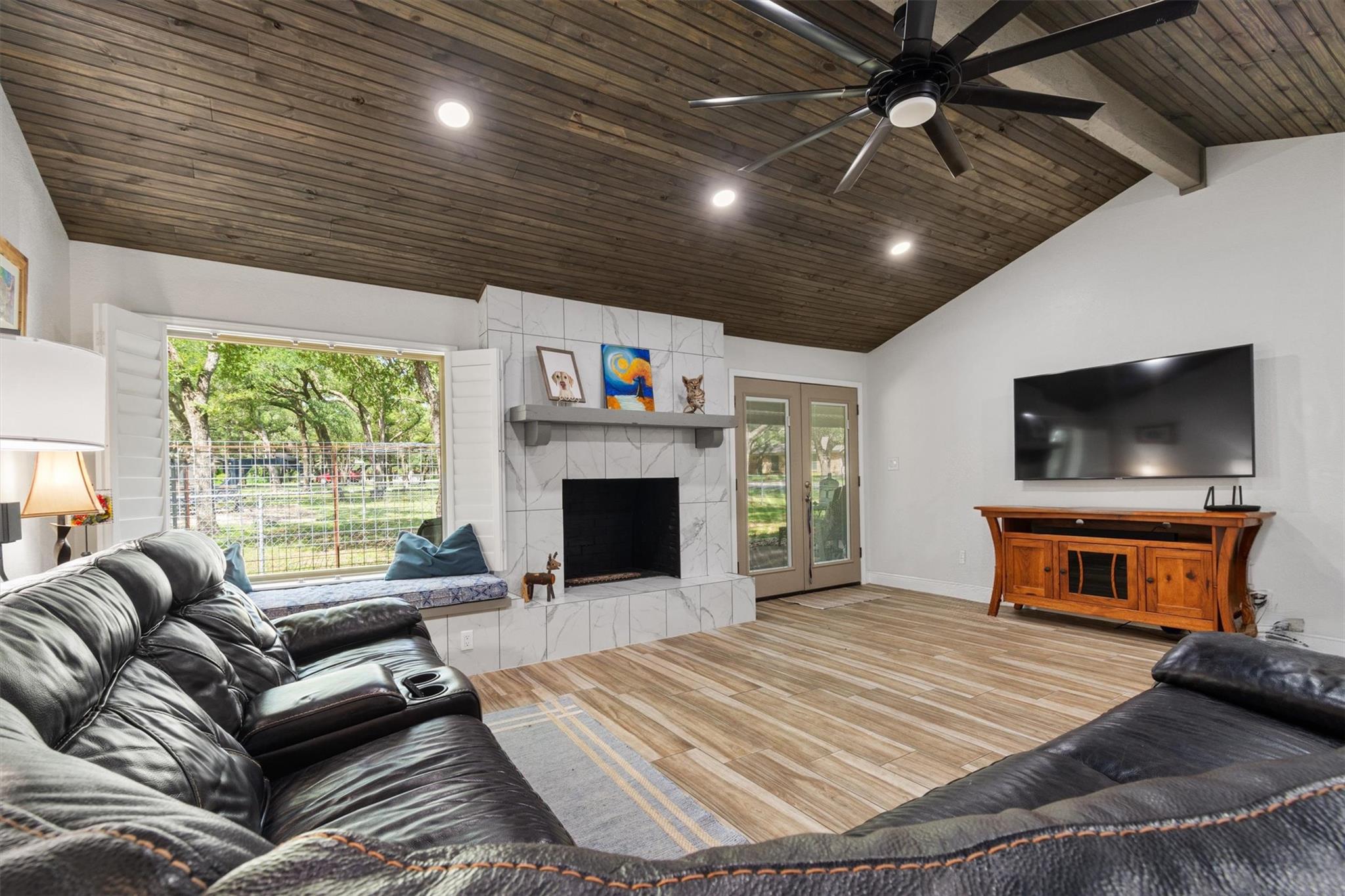 4001 Granada Dr, Georgetown, TX 78628