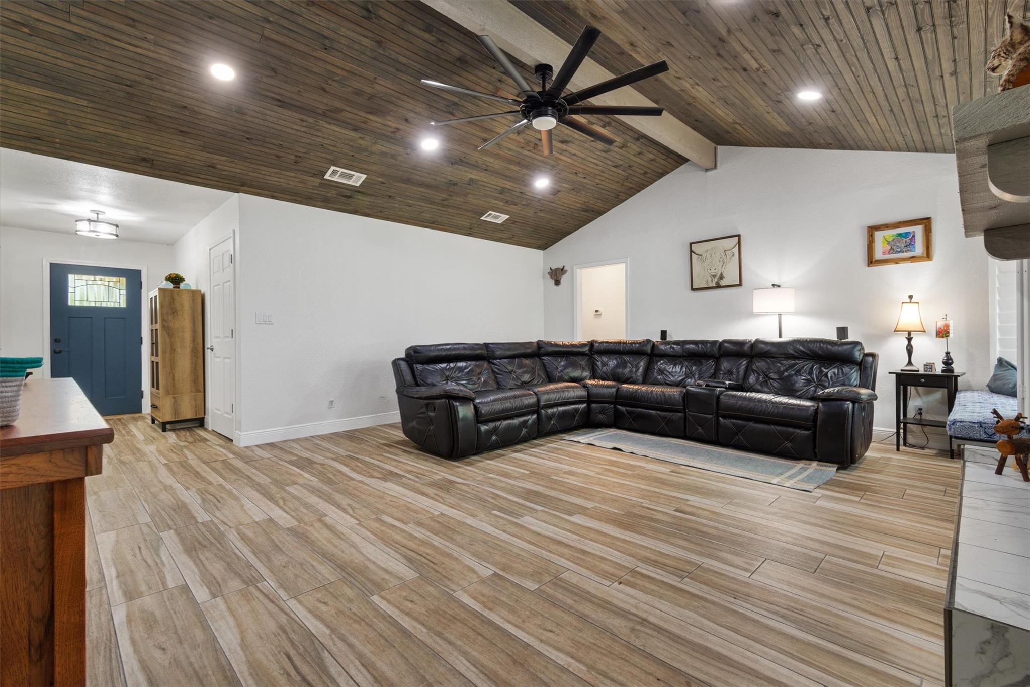 4001 Granada Dr, Georgetown, TX 78628