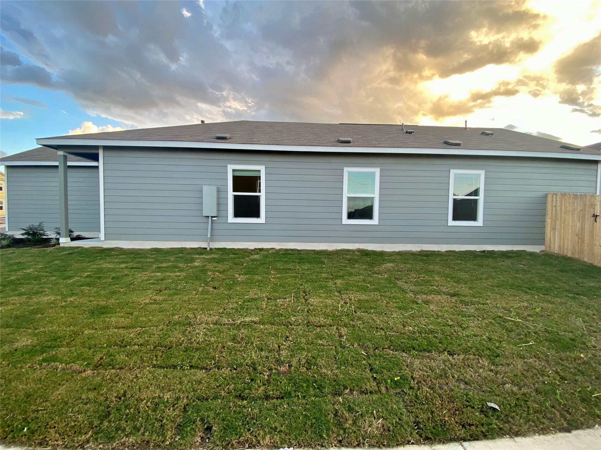 247 Mica Trl, Maxwell, TX 78656