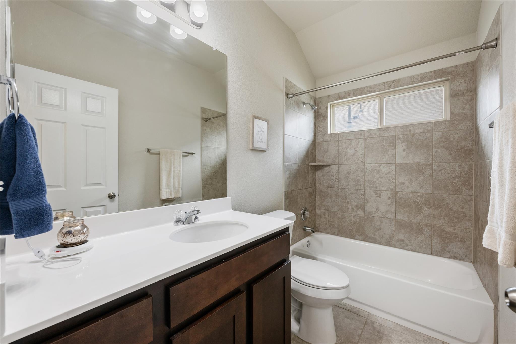 433 Rusk Bluff Ave, Leander, TX 78641