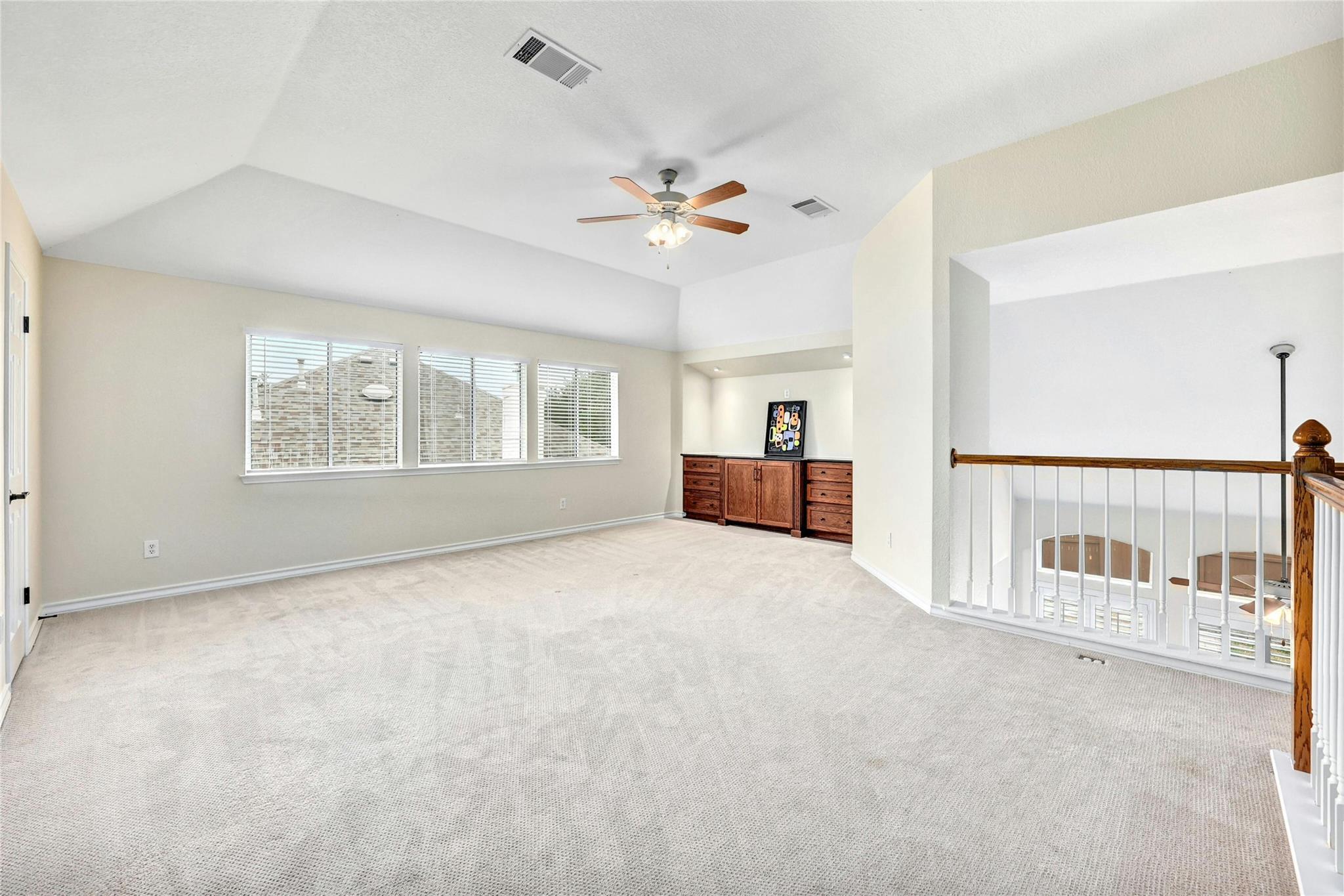 1204 Fall Creek Loop Dr, Austin, TX 78613