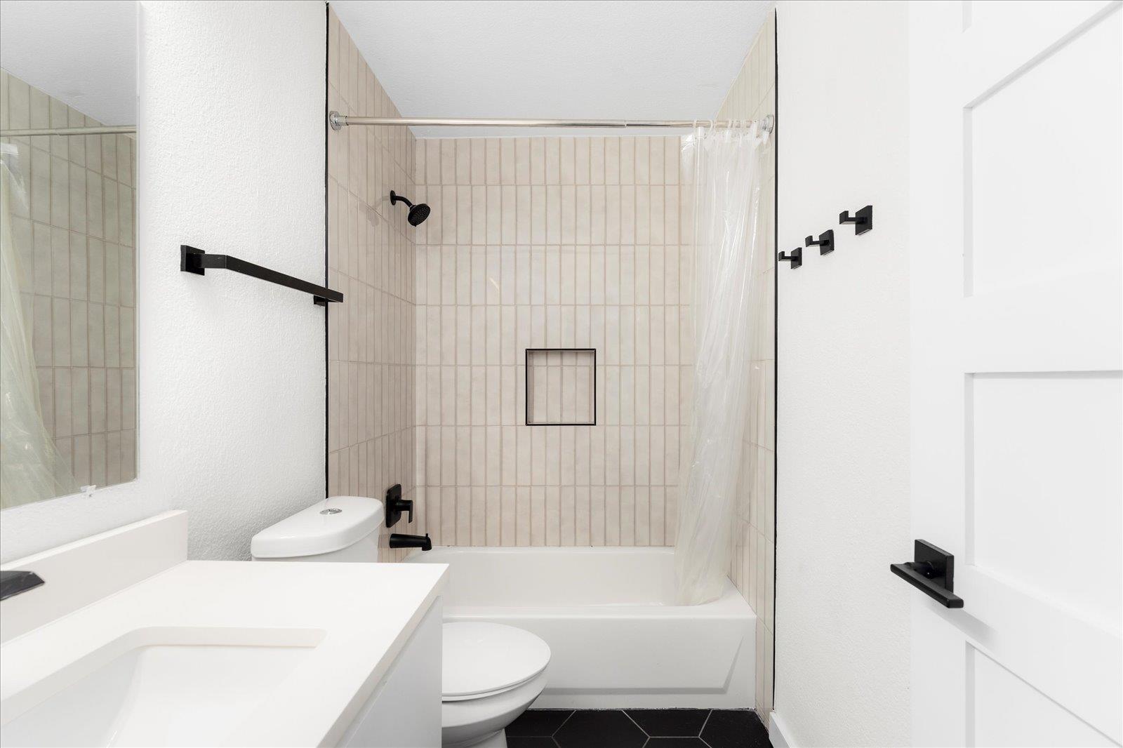 1511 Camp Craft Rd # D, West Lake Hills, TX 78746