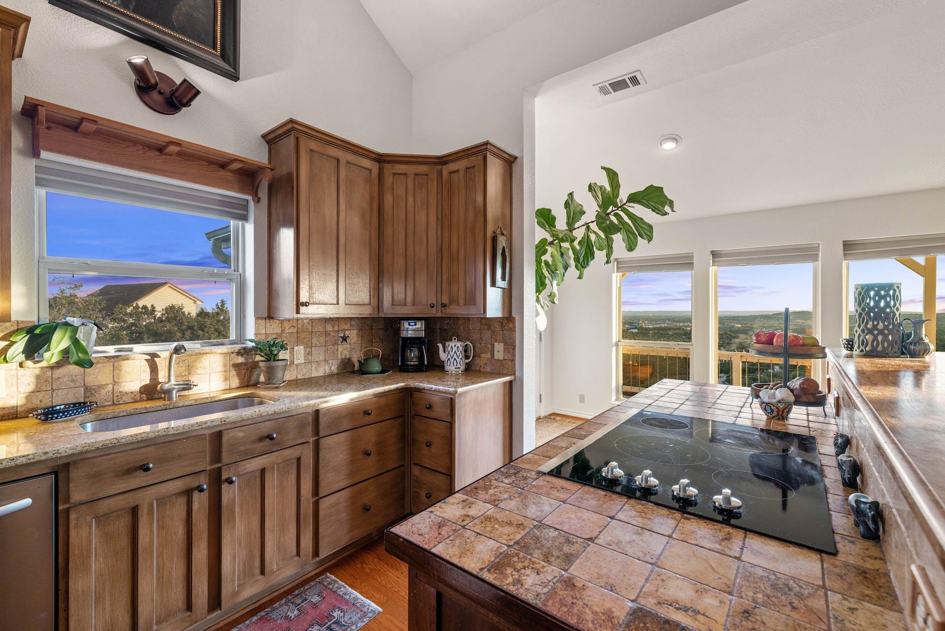 8132 Breeze Way, Jonestown, TX 78645