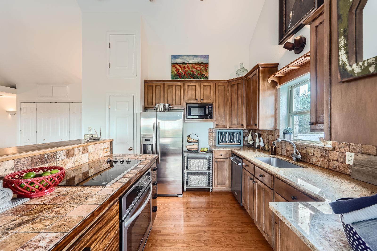 8132 Breeze Way, Jonestown, TX 78645