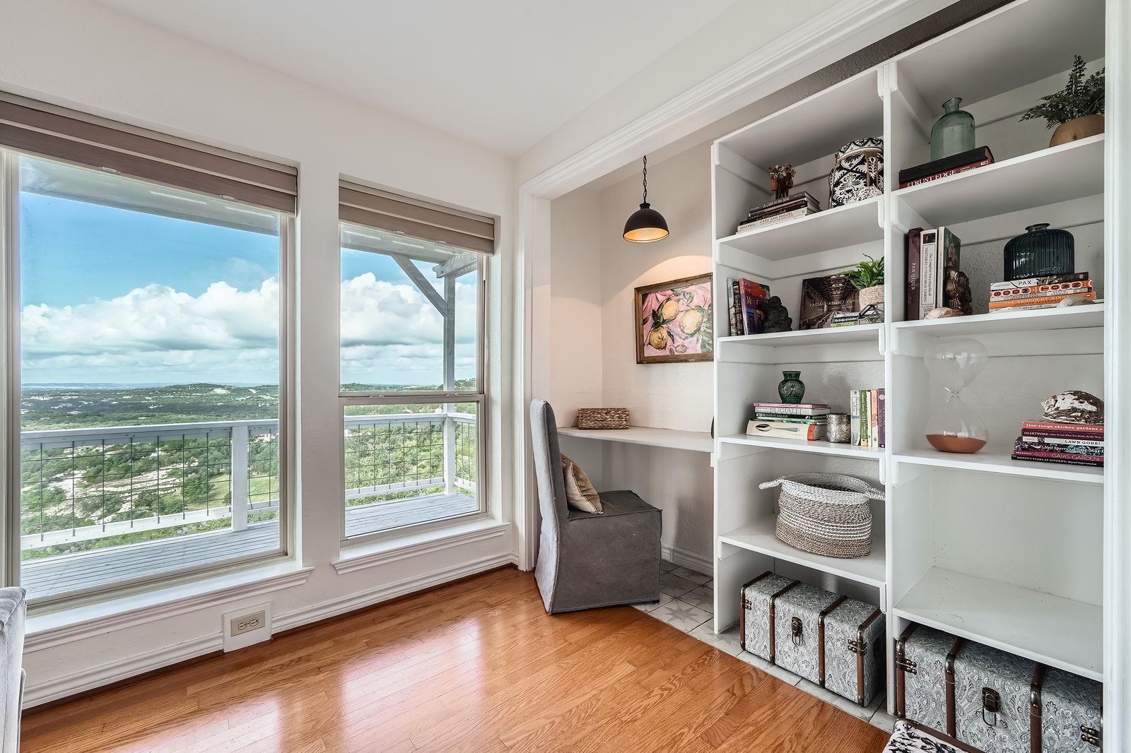 8132 Breeze Way, Jonestown, TX 78645